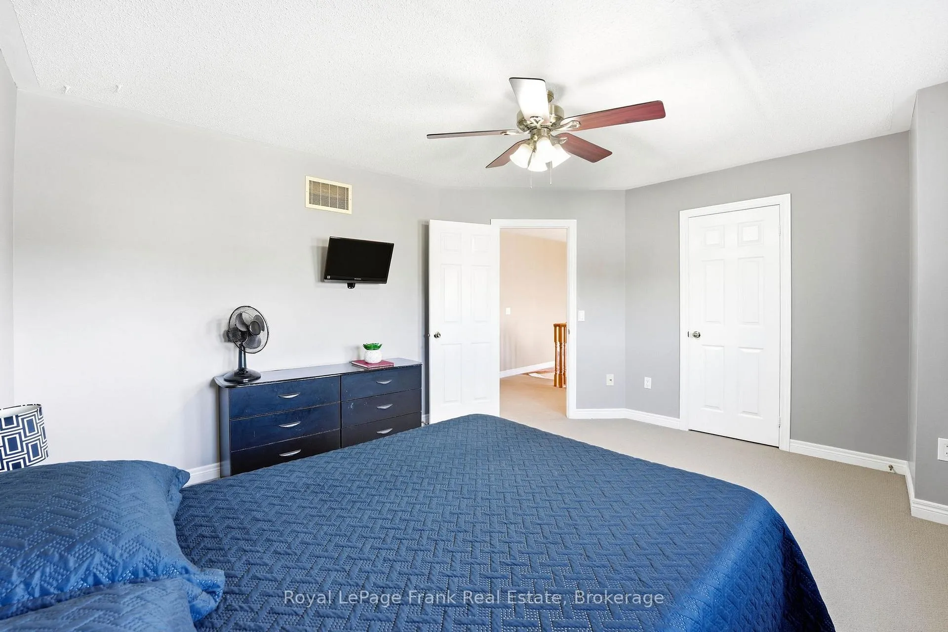 Photo 23 of 115 Southfield Avenue, Clarington, Courtice — HOMEH