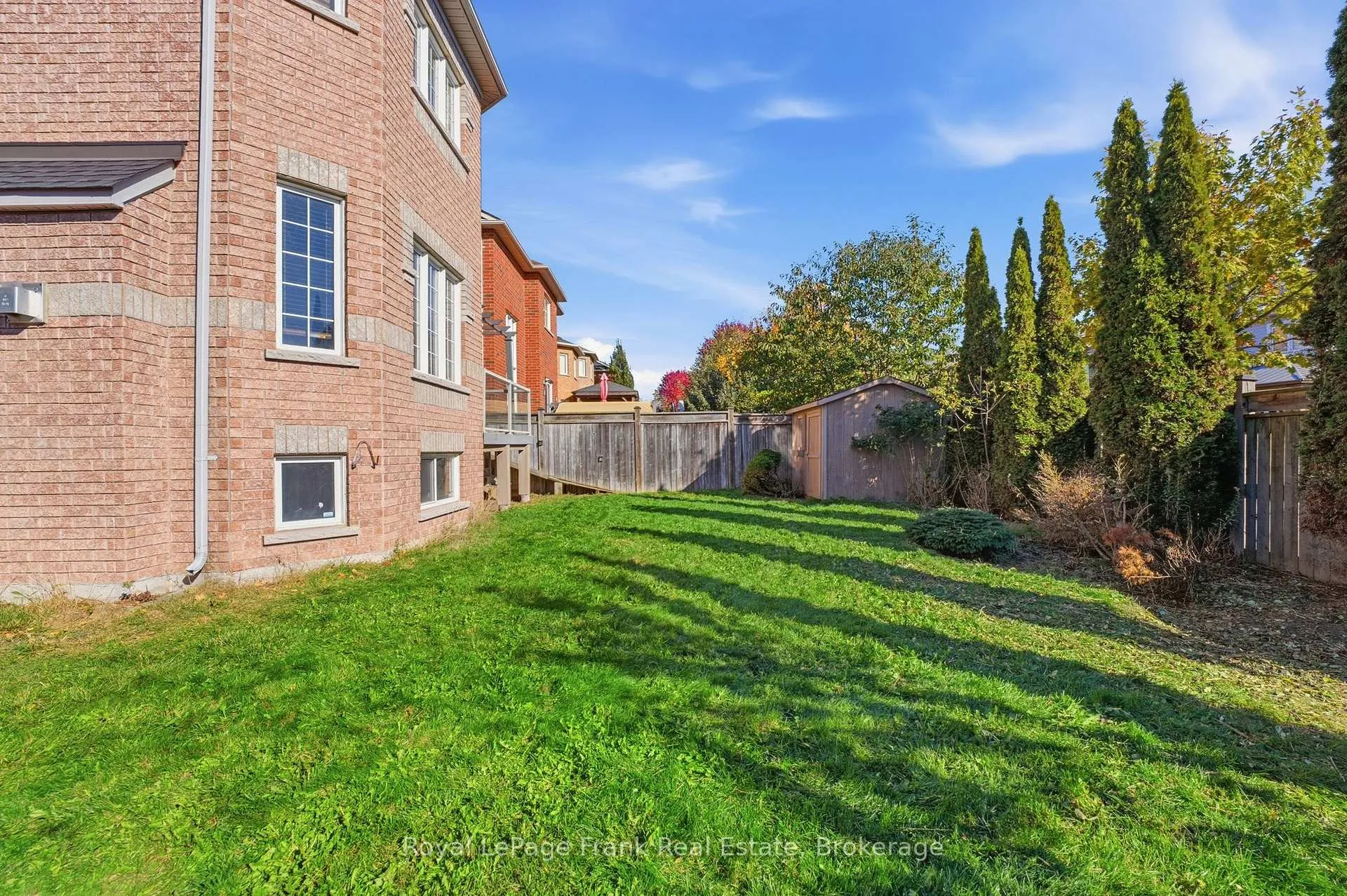Photo 35 of 115 Southfield Avenue, Clarington, Courtice — HOMEH