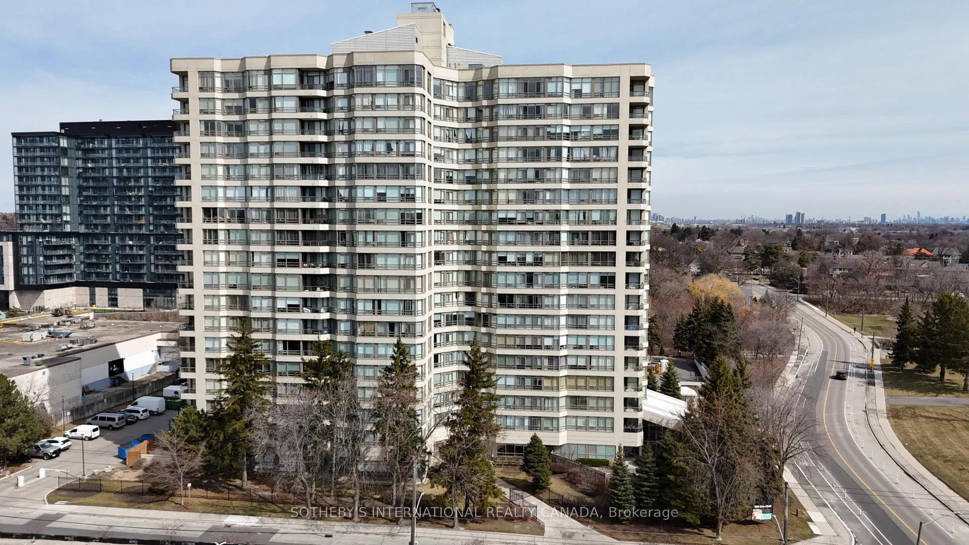 Photo of Unit 1512, 75 King Street E