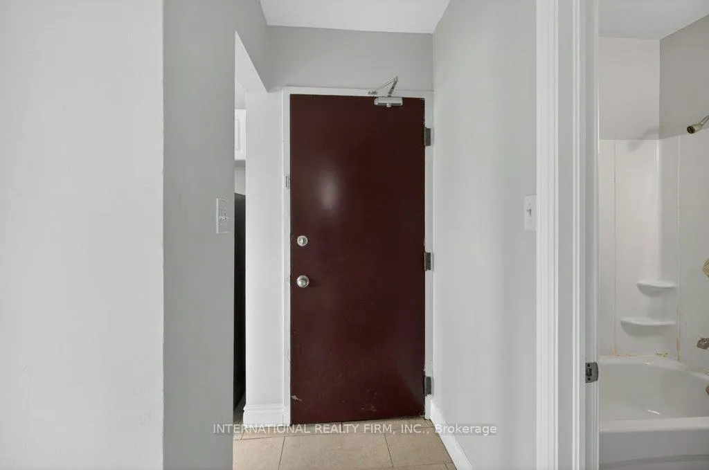 Photo 8 of Unit 302, 295 Melvin Avenue, Hamilton, McQuesten — HOMEH