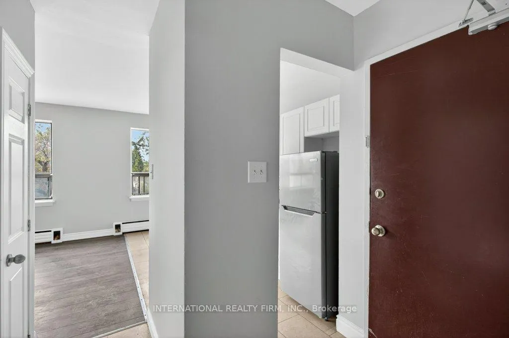 Photo 11 of Unit 302, 295 Melvin Avenue, Hamilton, McQuesten — HOMEH