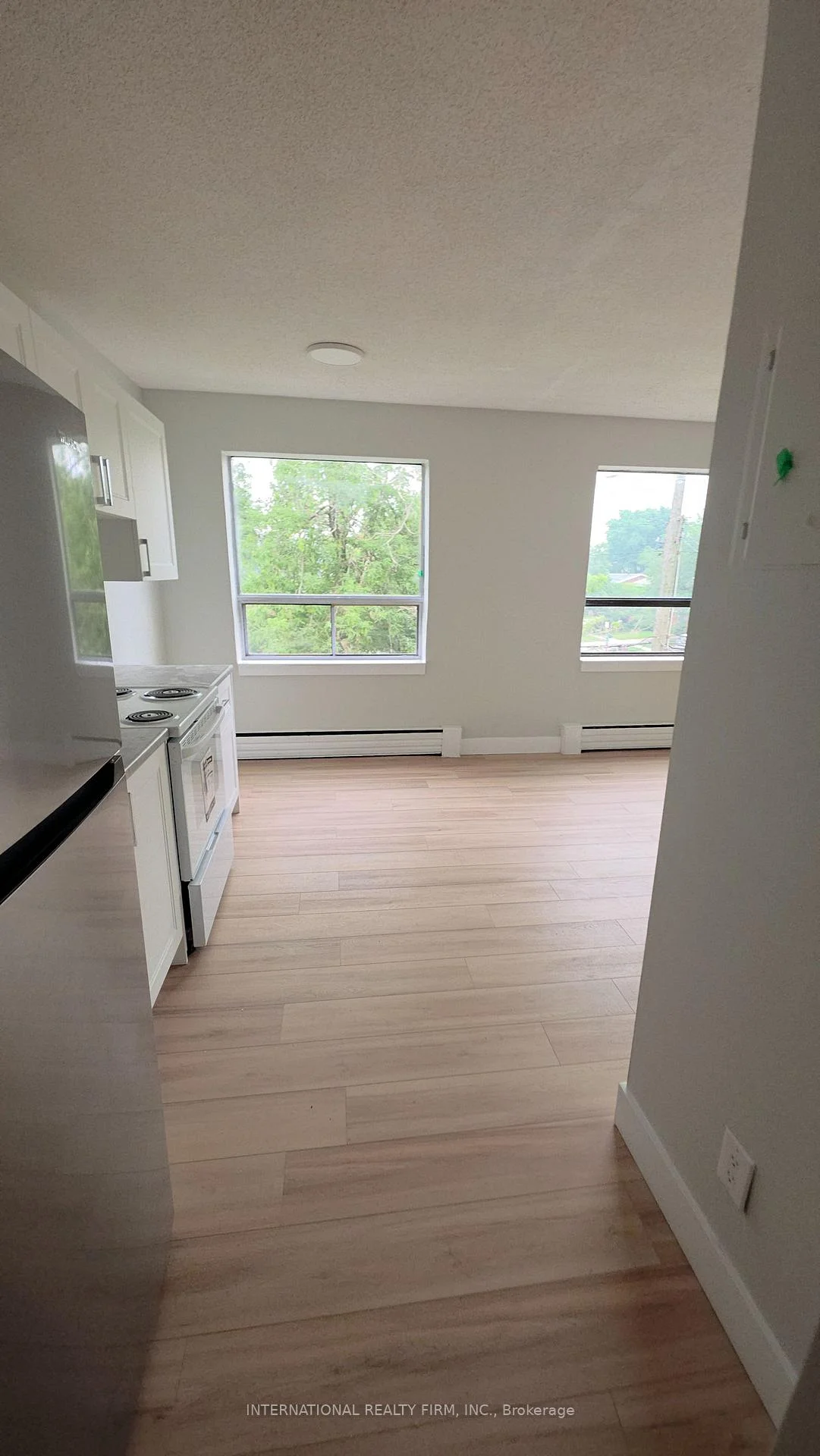 Photo of Unit 302, 295 Melvin Avenue