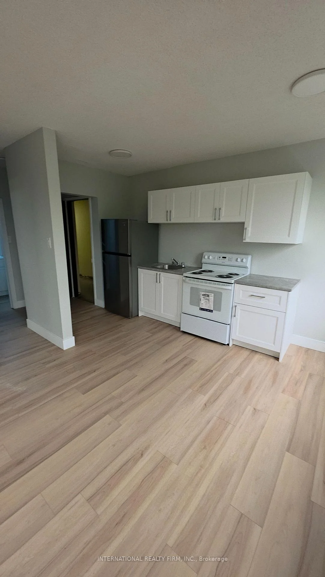Photo 4 of Unit 302, 295 Melvin Avenue, Hamilton, McQuesten — HOMEH