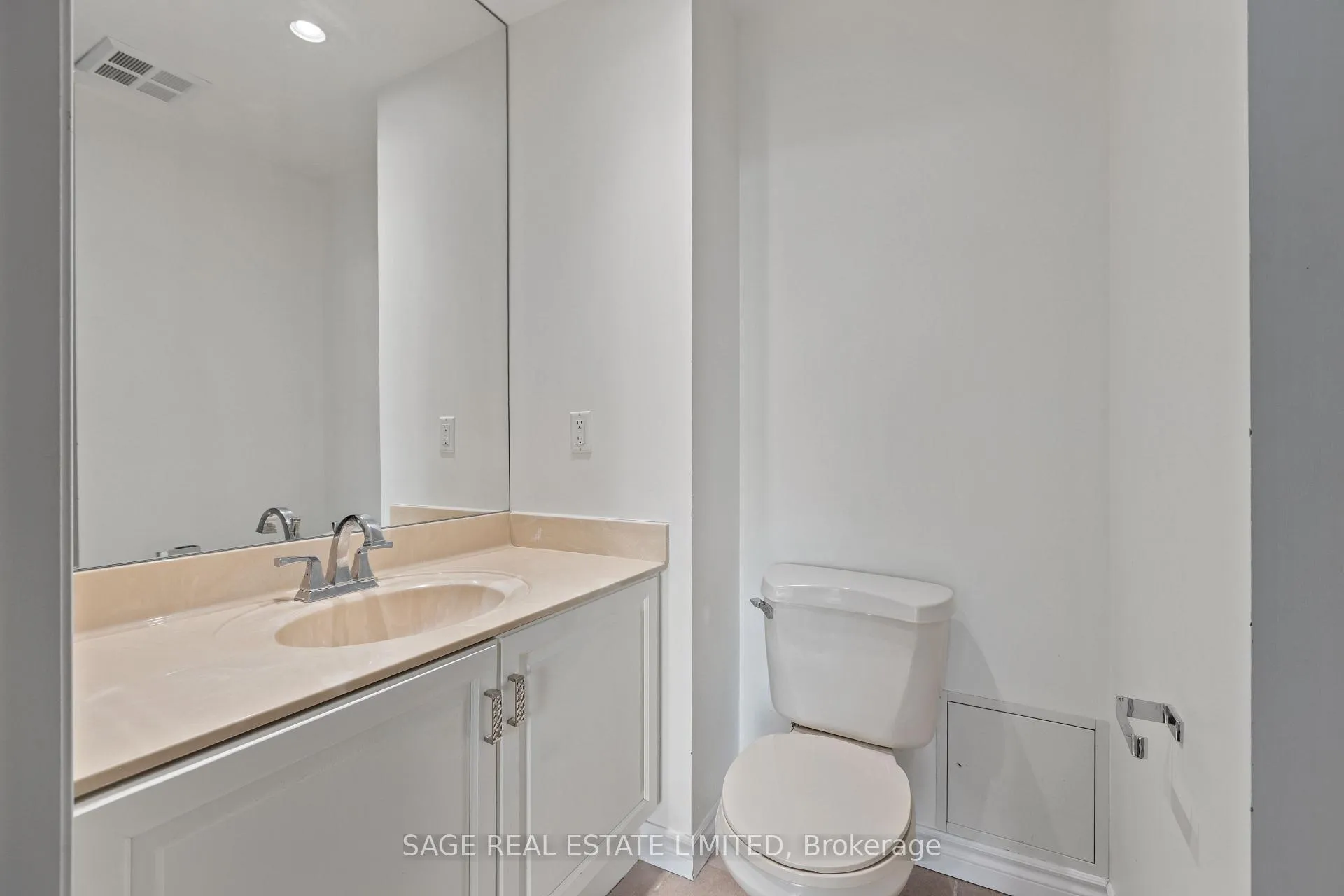 Photo 12 of Unit 803, 1 Dear Park Crescent, Toronto, Yonge-St. Clair — HOMEH