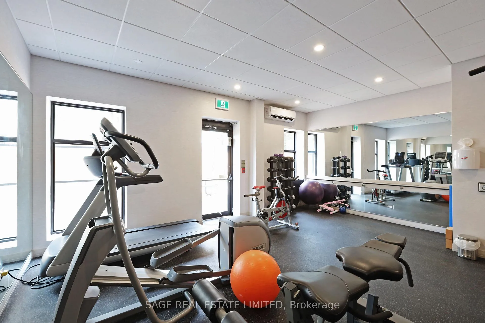 Photo 35 of Unit 803, 1 Dear Park Crescent, Toronto, Yonge-St. Clair — HOMEH