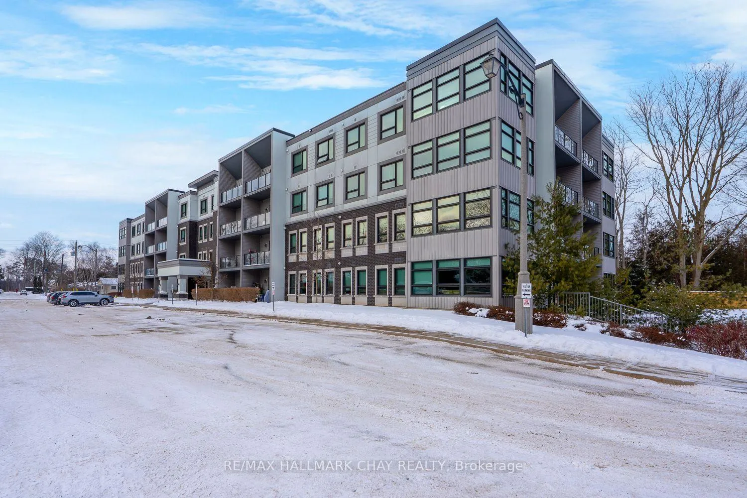 Photo 2 of Unit 105, 69 Boyne Street, New Tecumseth, Alliston — HOMEH