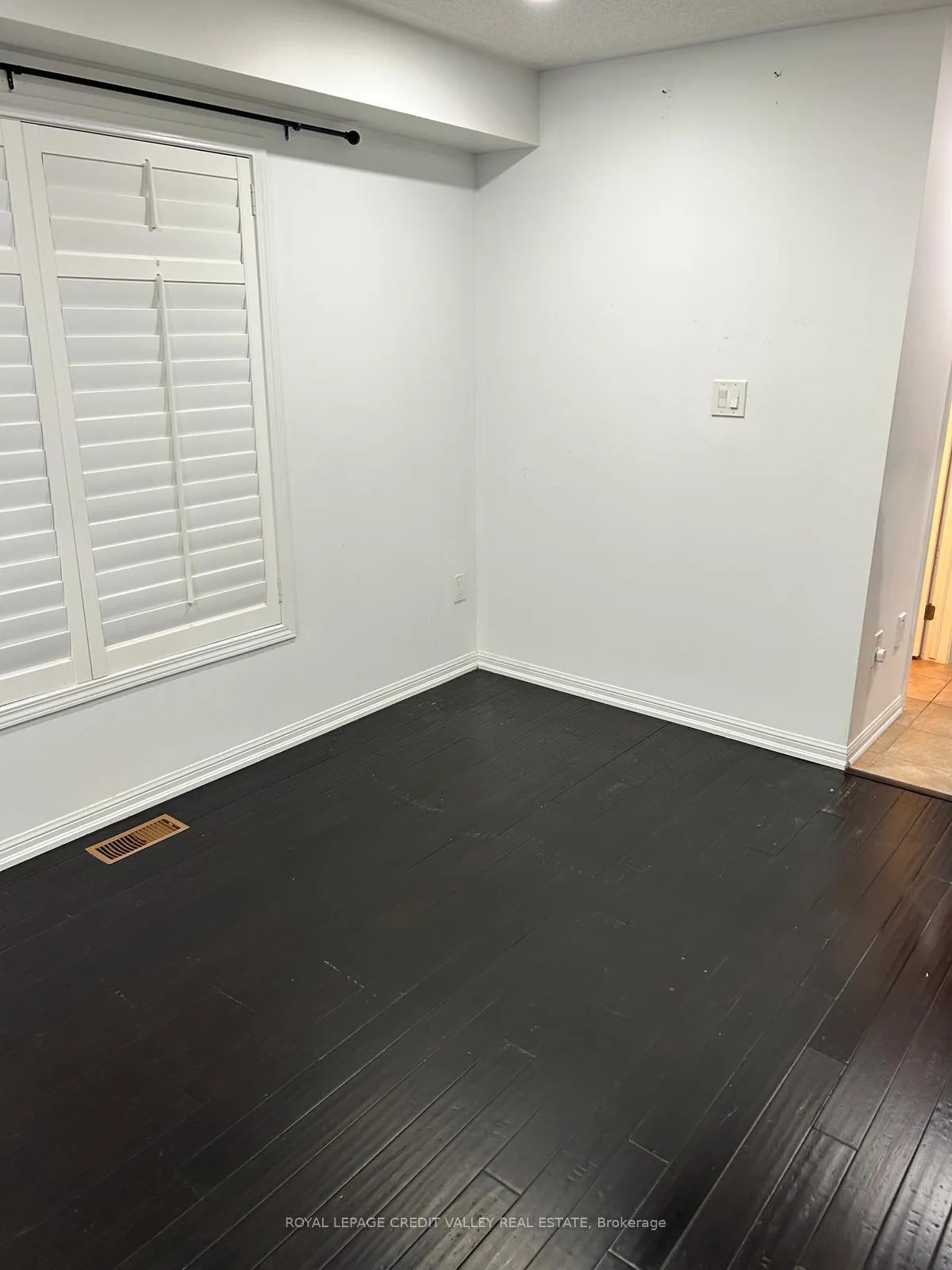 Photo 4 of Unit Upper, 29 Robert Parkinson Drive, Brampton, Northwest Brampton — HOMEH
