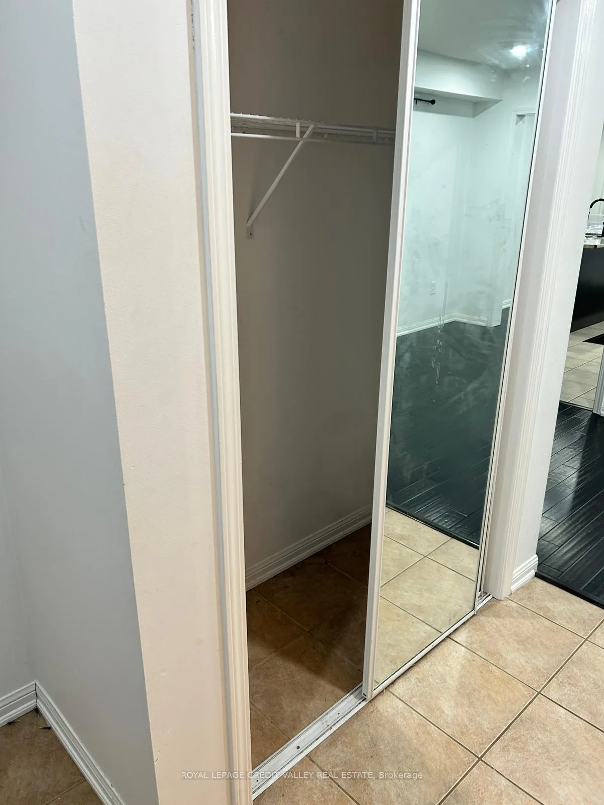 Photo 10 of Unit Upper, 29 Robert Parkinson Drive, Brampton, Northwest Brampton — HOMEH