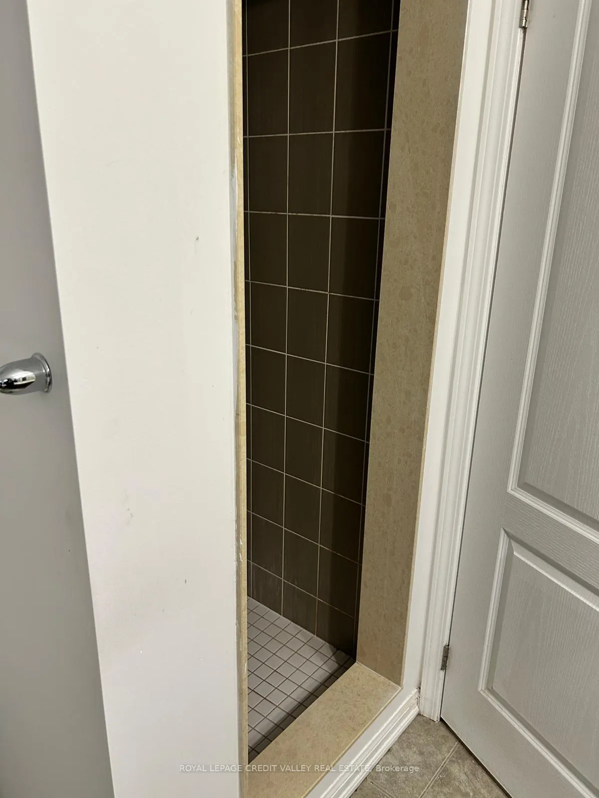 Photo 19 of Unit Upper, 29 Robert Parkinson Drive, Brampton, Northwest Brampton — HOMEH