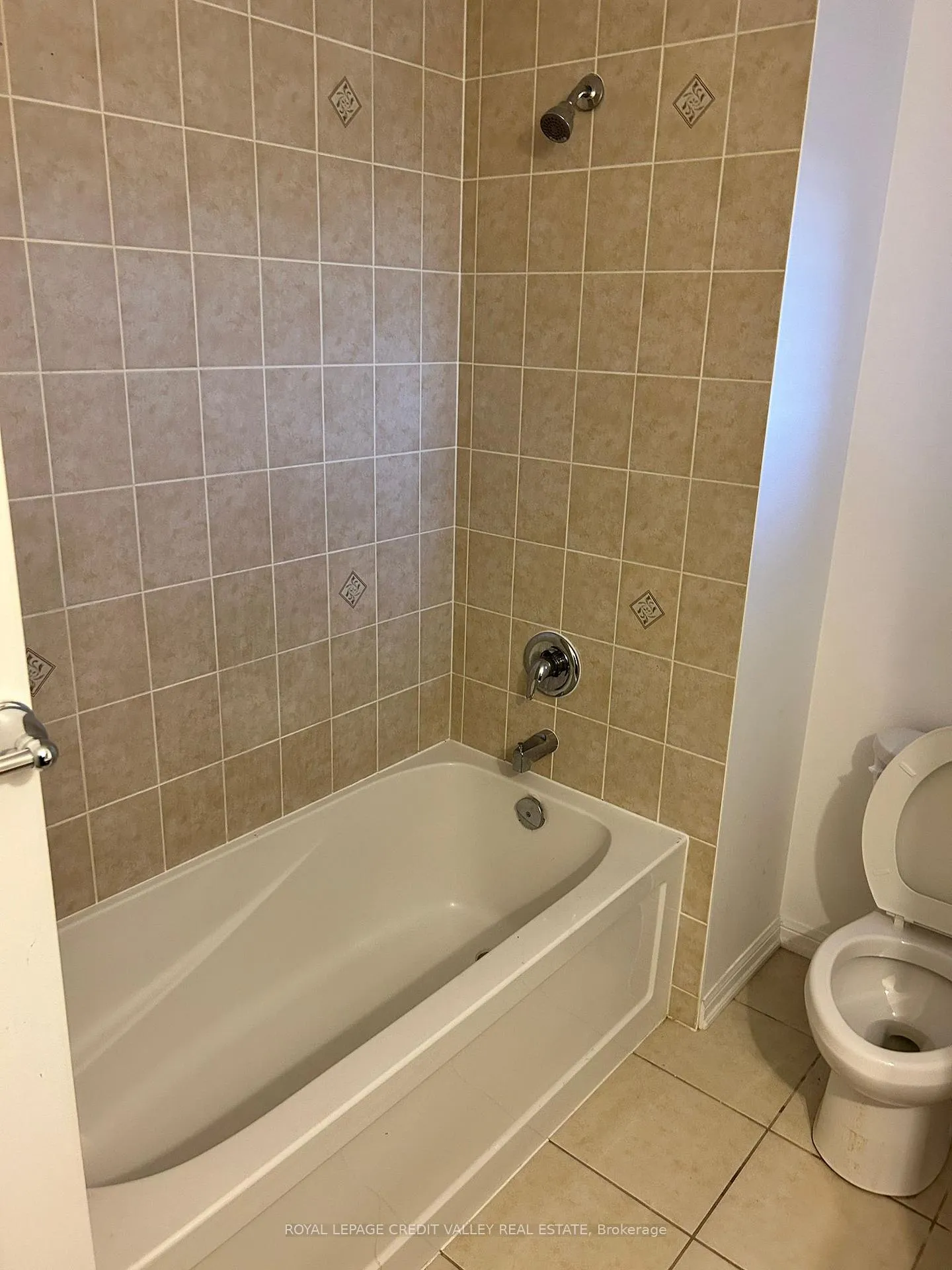 Photo 24 of Unit Upper, 29 Robert Parkinson Drive, Brampton, Northwest Brampton — HOMEH