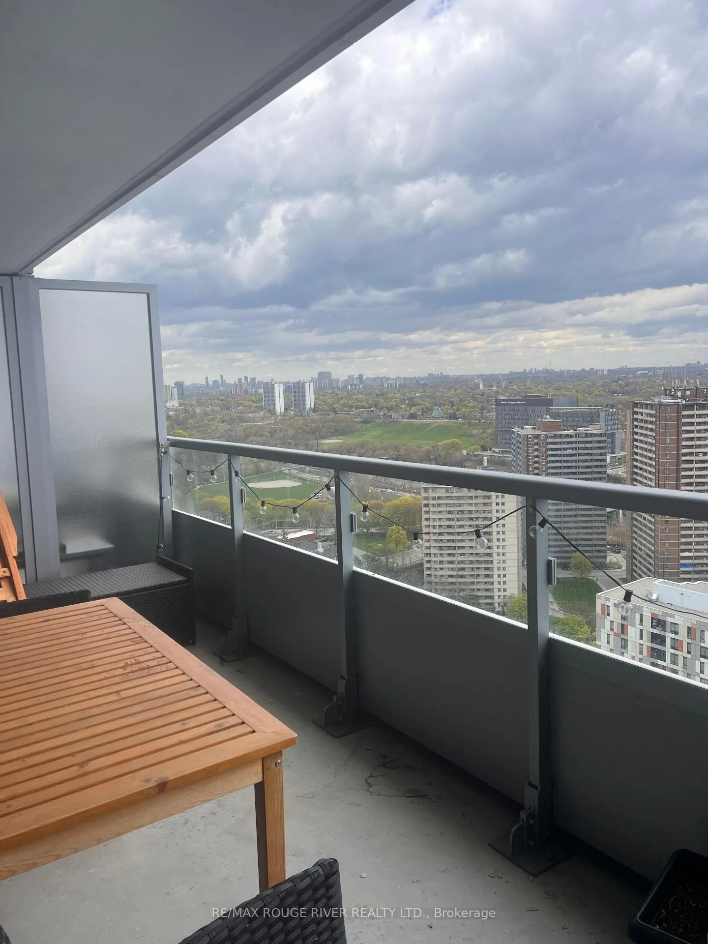 Photo 9 of Unit 2801, 225 Sumach St Street, Toronto, Regent Park — HOMEH
