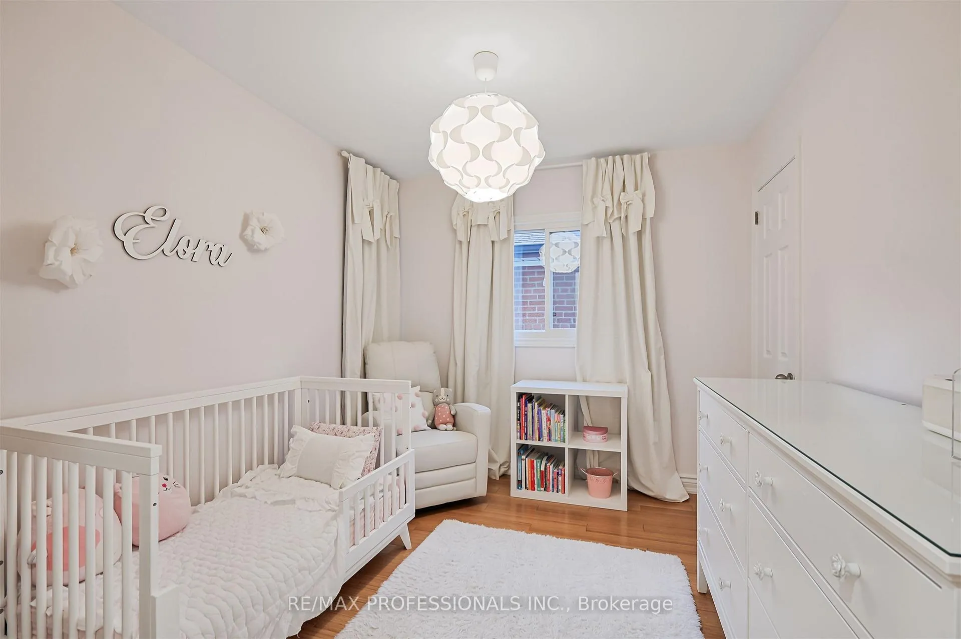 Photo 28 of 53 Tilden Crescent, Etobicoke, Humber Heights — HOMEH