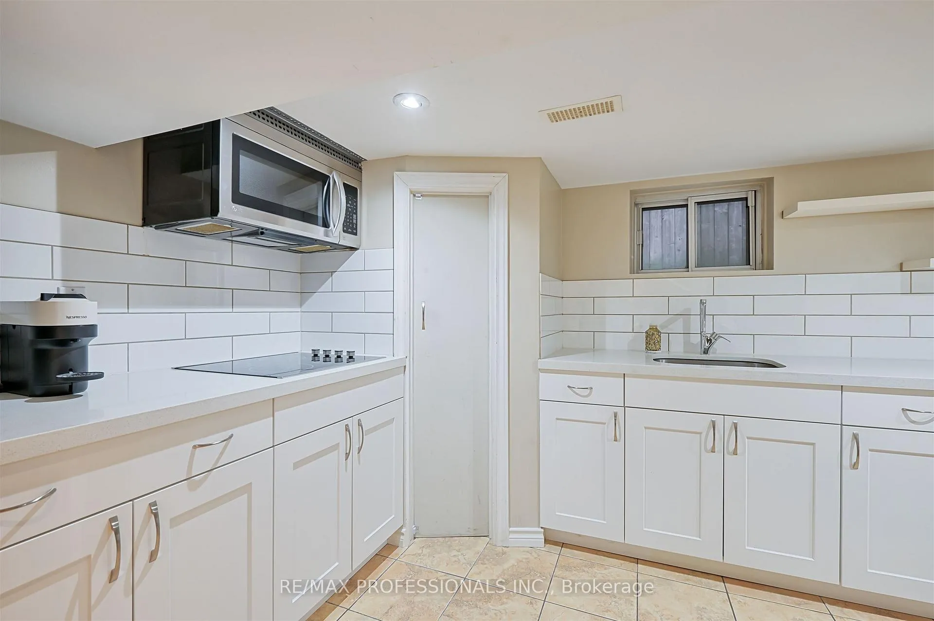 Photo 36 of 53 Tilden Crescent, Etobicoke, Humber Heights — HOMEH