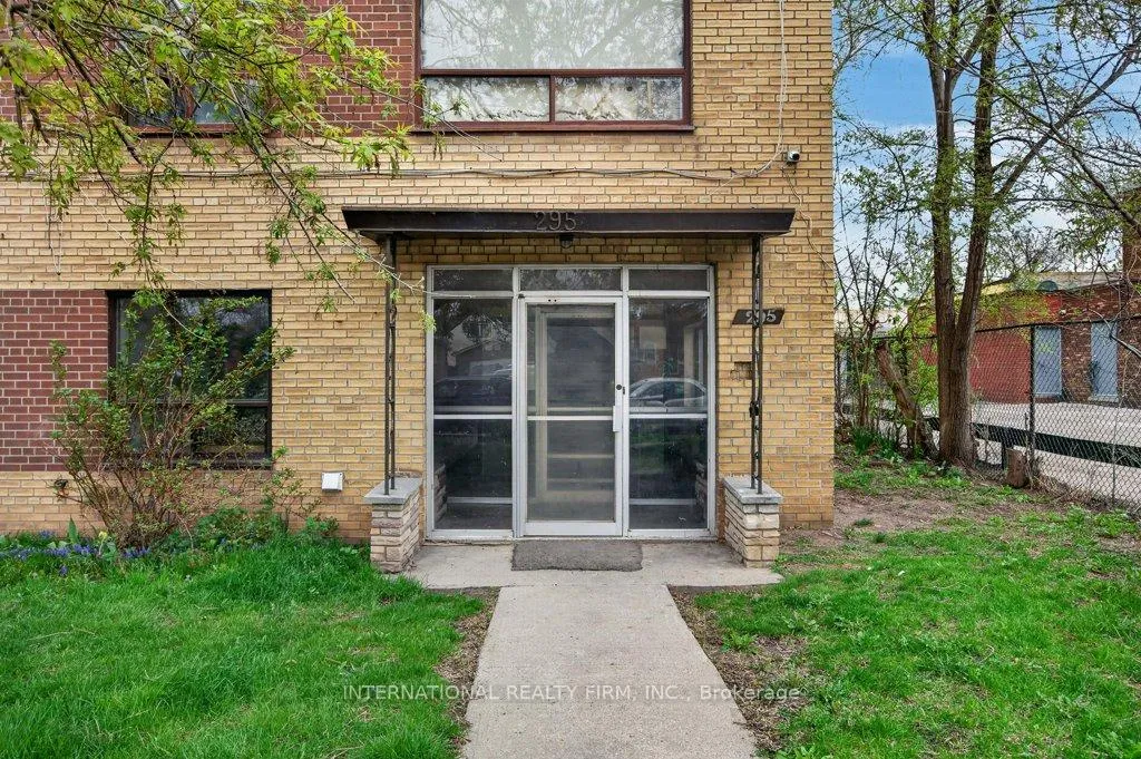 Photo 5 of Unit 303, 295 Melvin Avenue, Hamilton, McQuesten — HOMEH