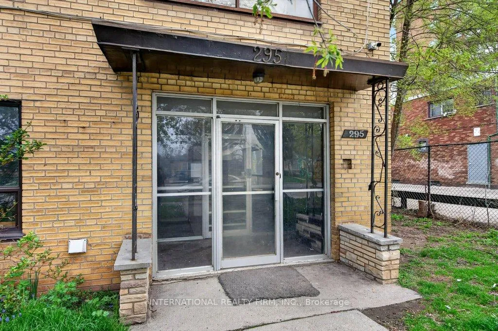 Photo 6 of Unit 303, 295 Melvin Avenue, Hamilton, McQuesten — HOMEH