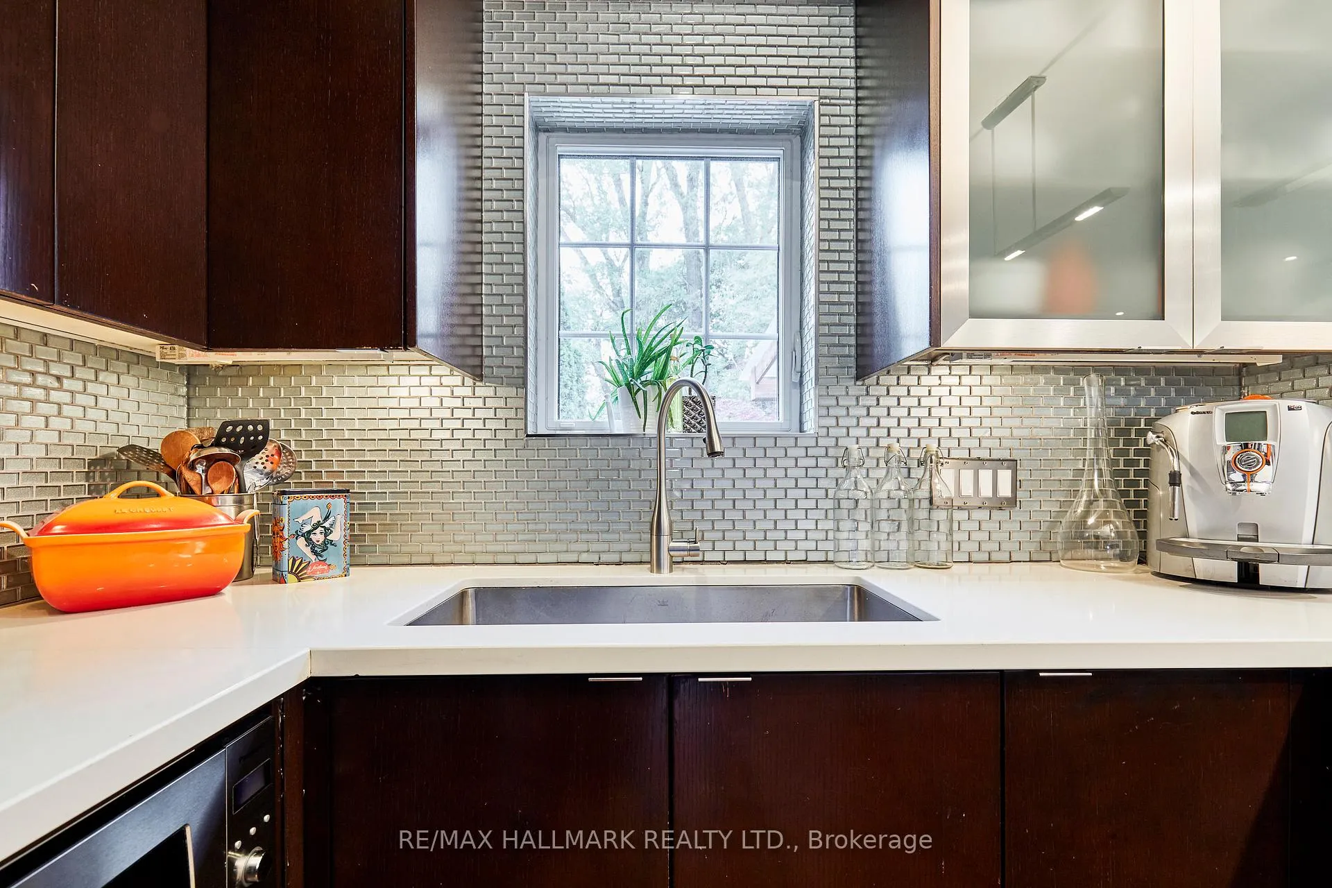Photo 9 of 280 Manor Road E, Toronto, Mount Pleasant East — HOMEH