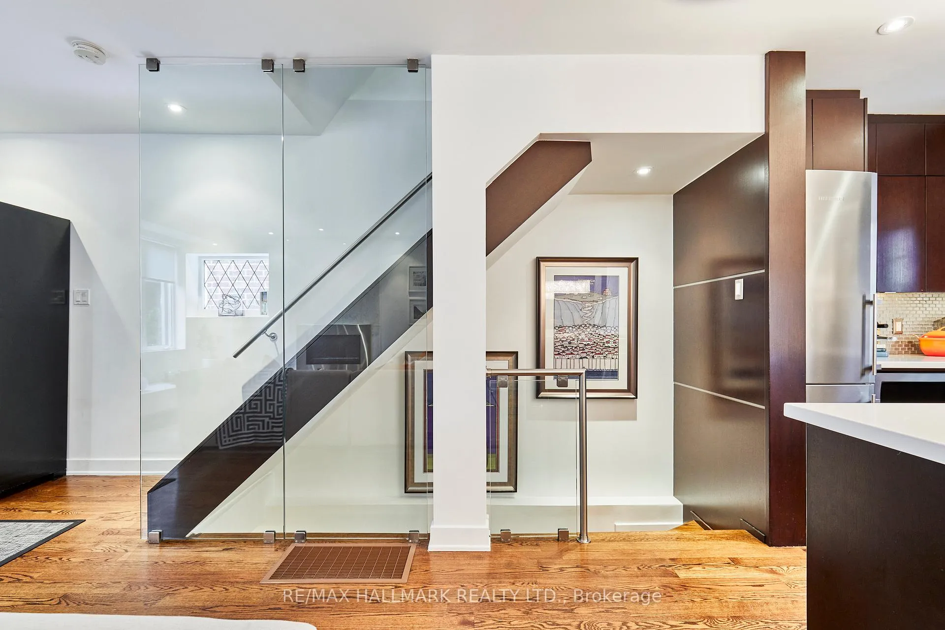Photo 15 of 280 Manor Road E, Toronto, Mount Pleasant East — HOMEH
