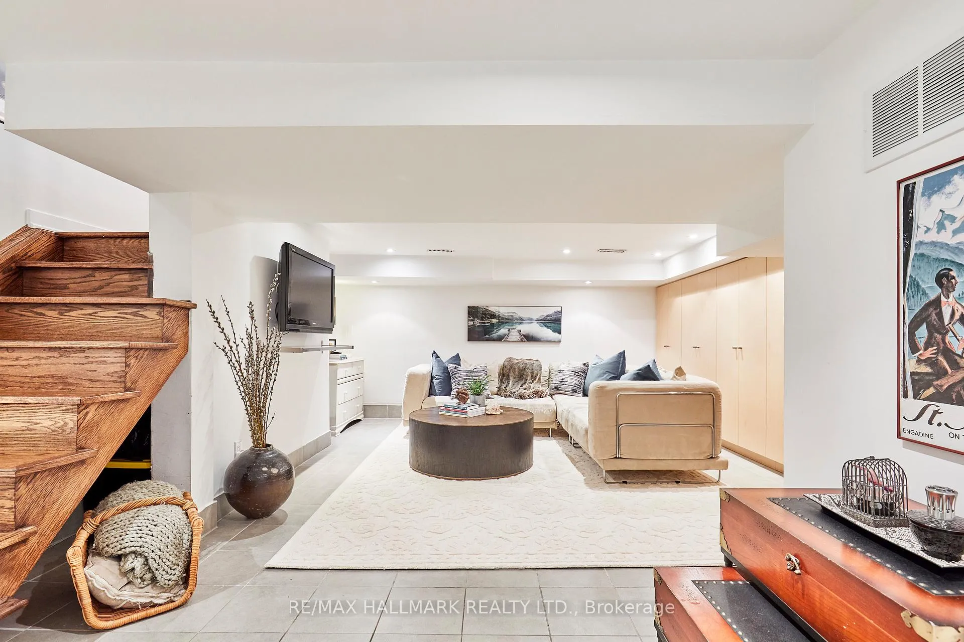 Photo 23 of 280 Manor Road E, Toronto, Mount Pleasant East — HOMEH