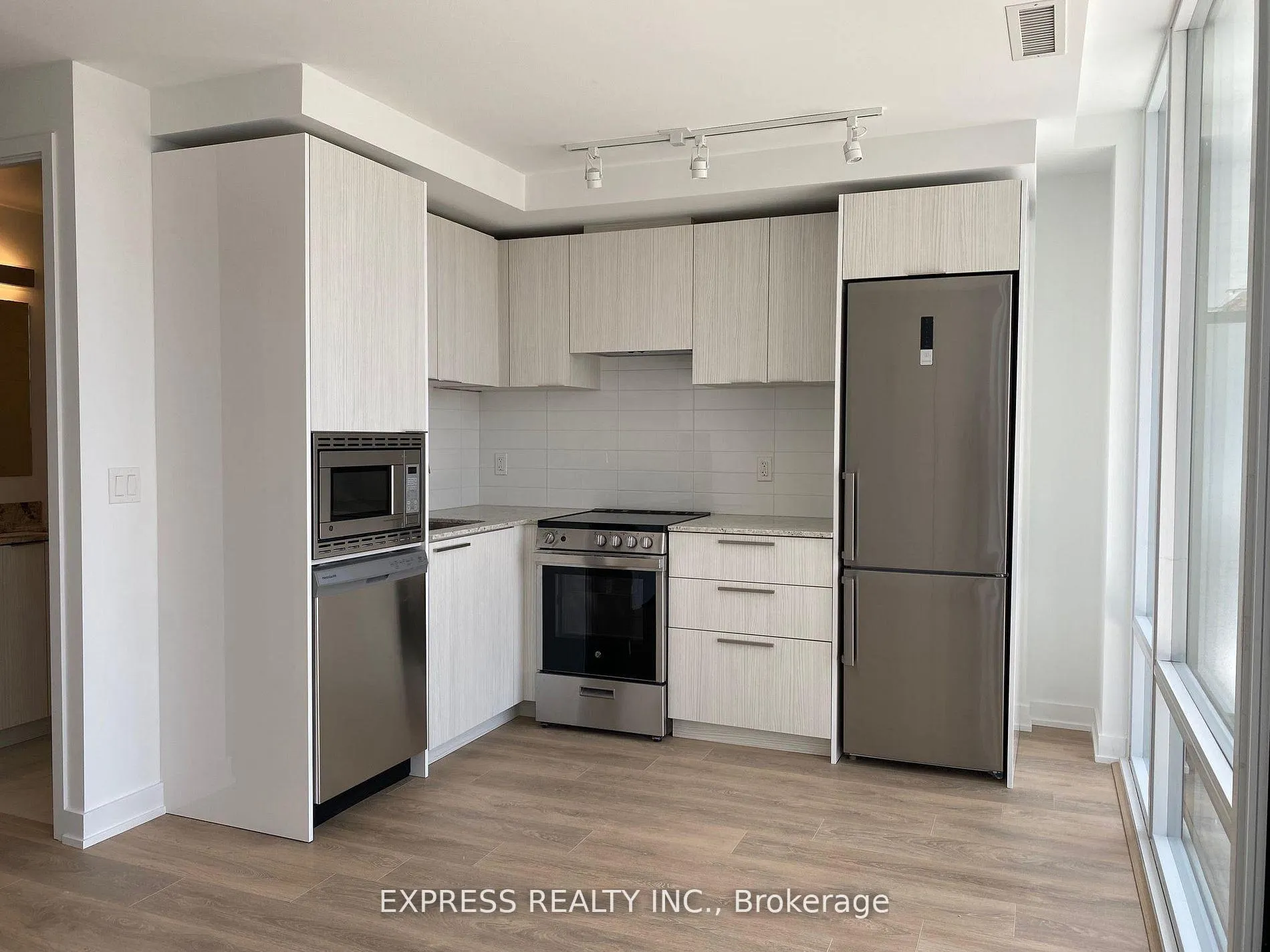 Photo 3 of Unit 2206, 18 Maitland Terrace, Toronto, Church-Yonge Corridor — HOMEH