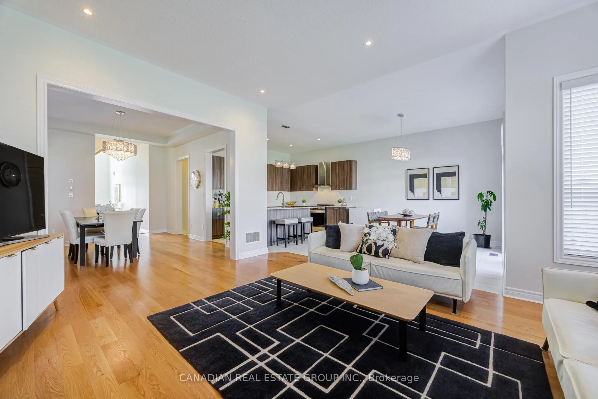 Photo 12 of 22 Schwalm Crescent, New Tecumseth, Tottenham — HOMEH