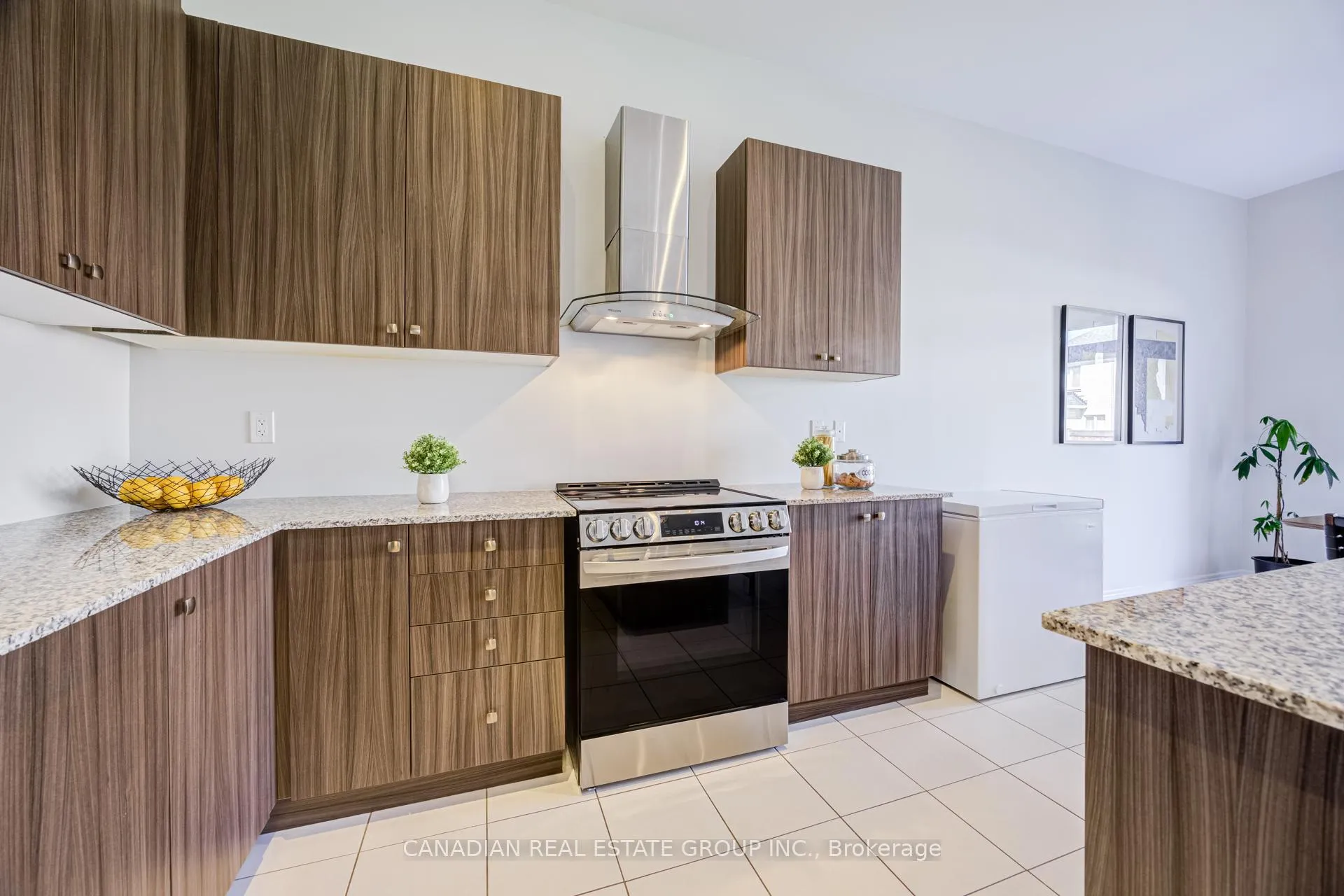 Photo 20 of 22 Schwalm Crescent, New Tecumseth, Tottenham — HOMEH