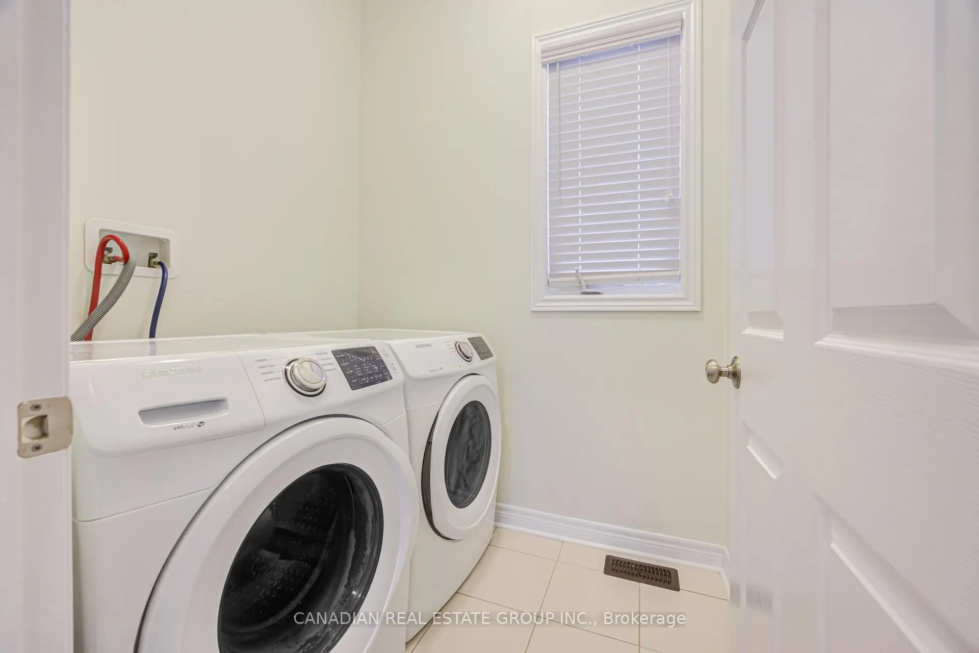 Photo 23 of 22 Schwalm Crescent, New Tecumseth, Tottenham — HOMEH