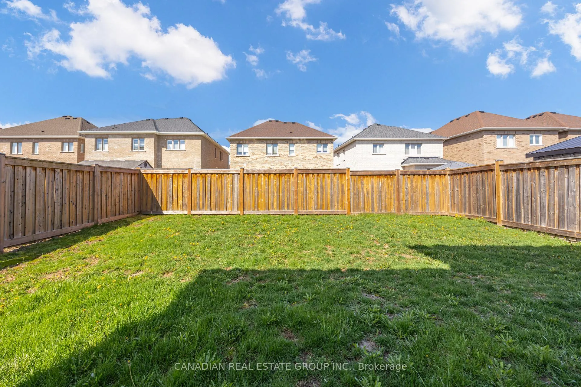 Photo 45 of 22 Schwalm Crescent, New Tecumseth, Tottenham — HOMEH