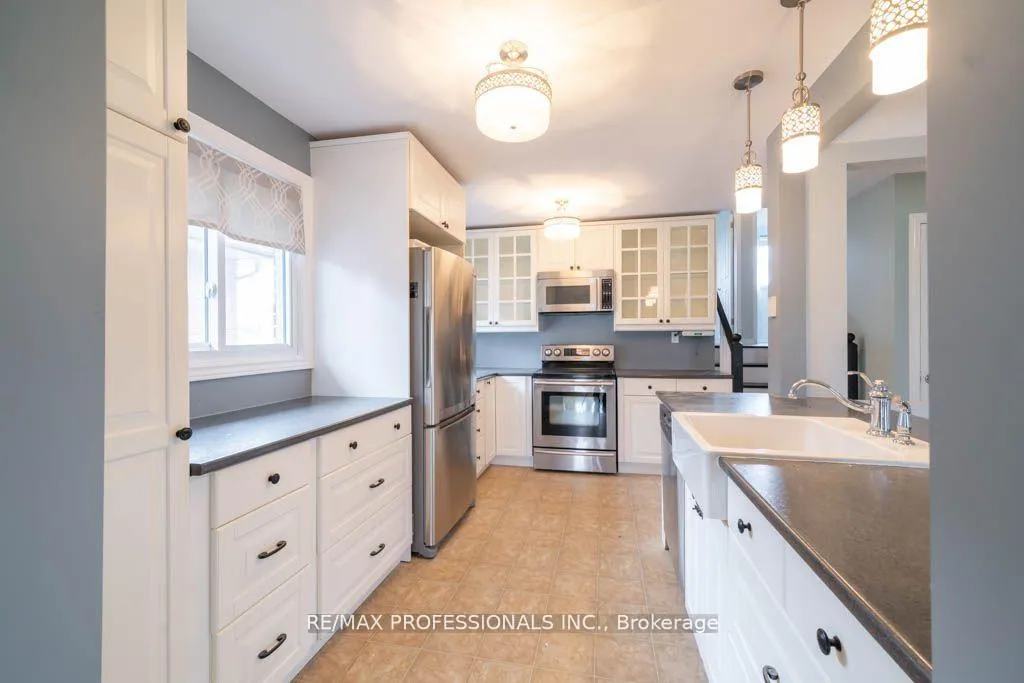 Photo 3 of Unit Upper, 13 Baraniuk Street, St. Catharines, Lakeport — HOMEH