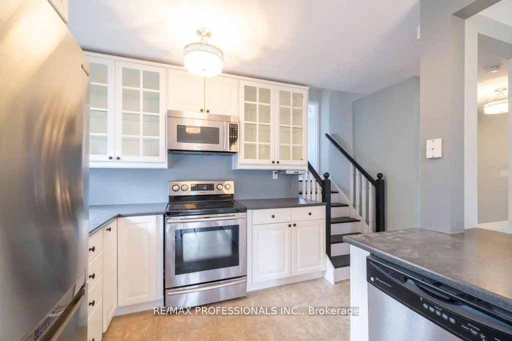 Photo 4 of Unit Upper, 13 Baraniuk Street, St. Catharines, Lakeport — HOMEH
