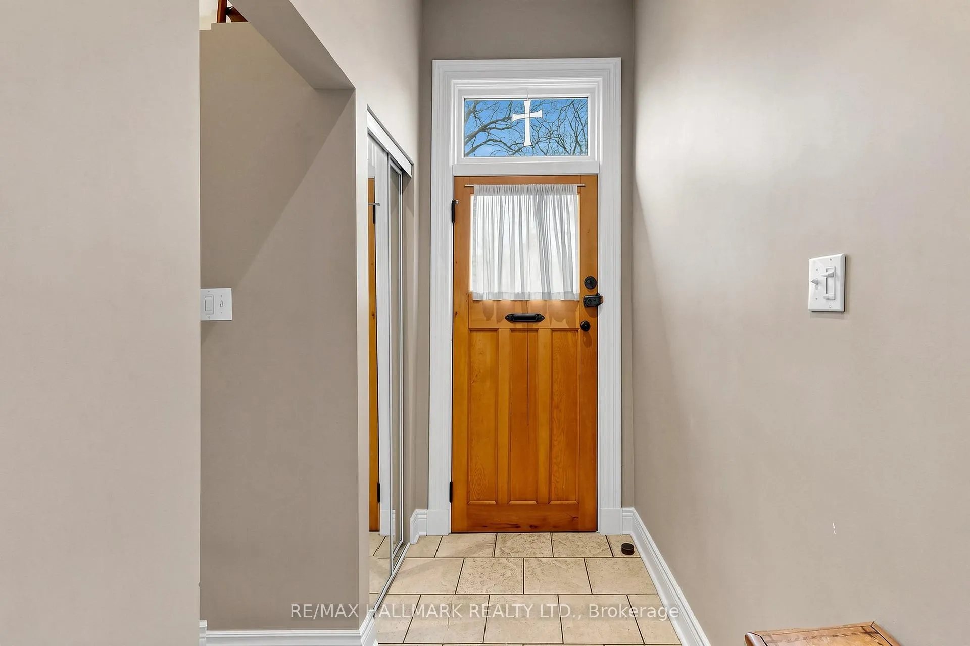 Photo 18 of 38 Norwood Road, Toronto, East End-Danforth — HOMEH