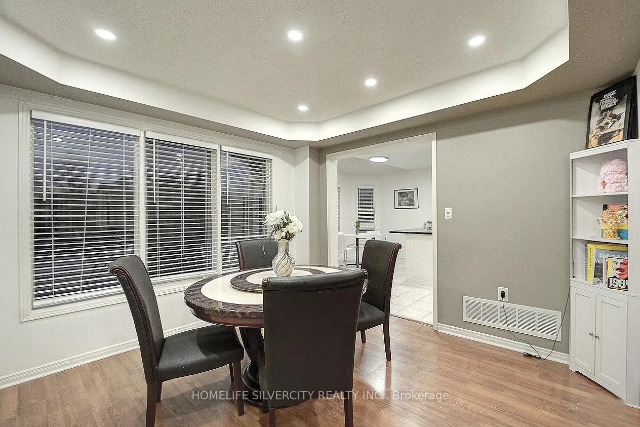 Photo 10 of 11 Rangeland Road, Brampton, Sandringham-Wellington — HOMEH