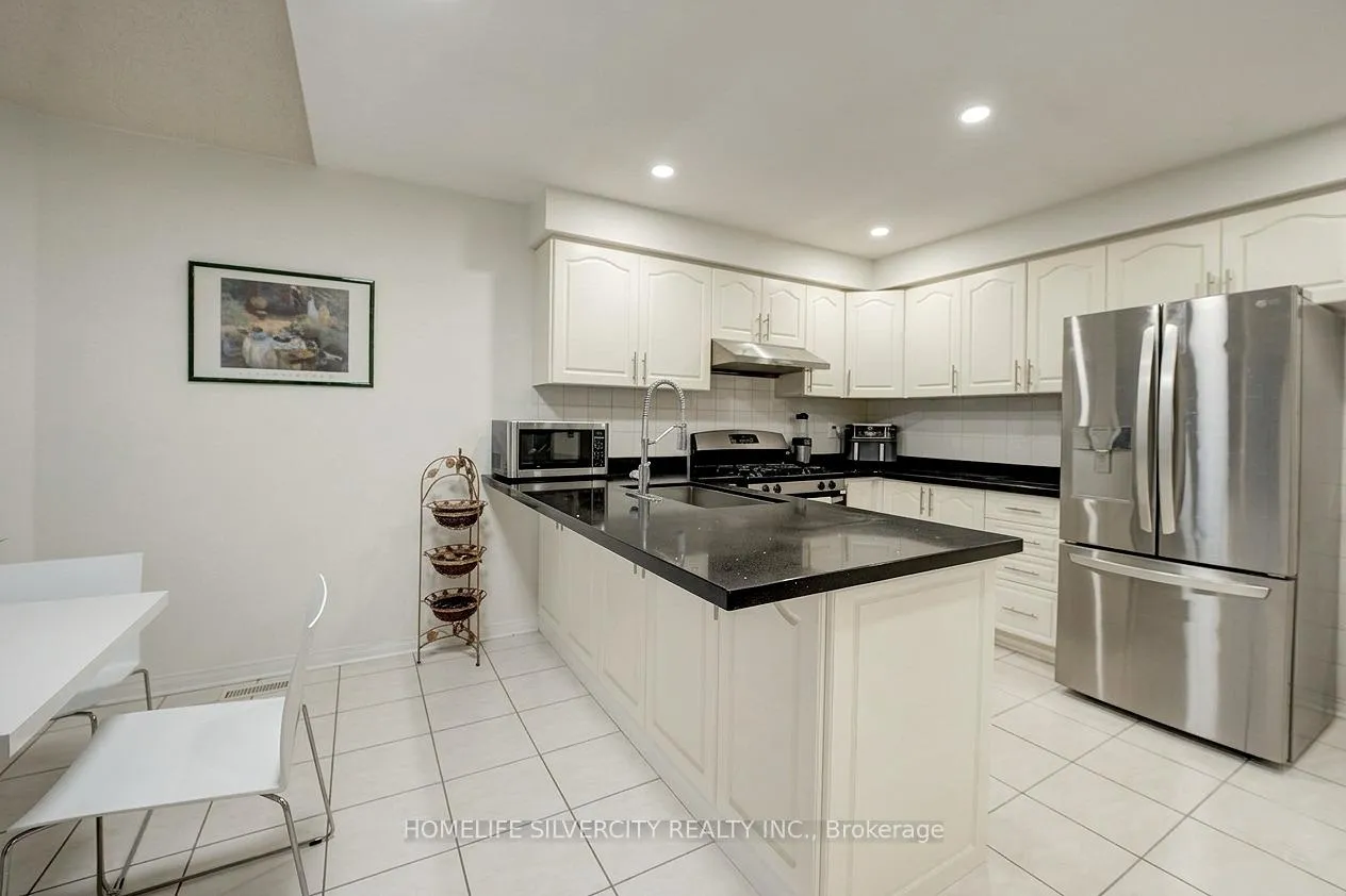 Photo 18 of 11 Rangeland Road, Brampton, Sandringham-Wellington — HOMEH