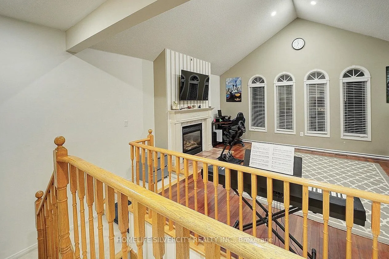 Photo 22 of 11 Rangeland Road, Brampton, Sandringham-Wellington — HOMEH