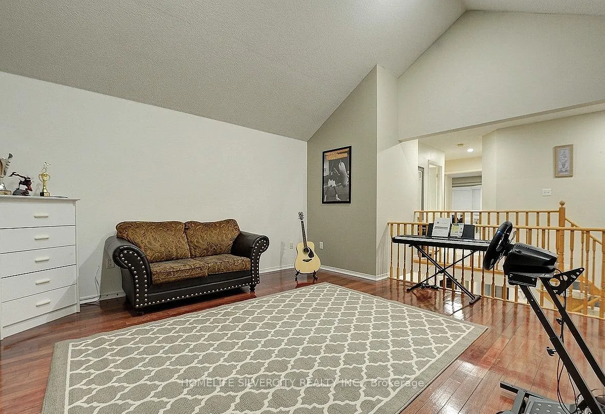 Photo 25 of 11 Rangeland Road, Brampton, Sandringham-Wellington — HOMEH