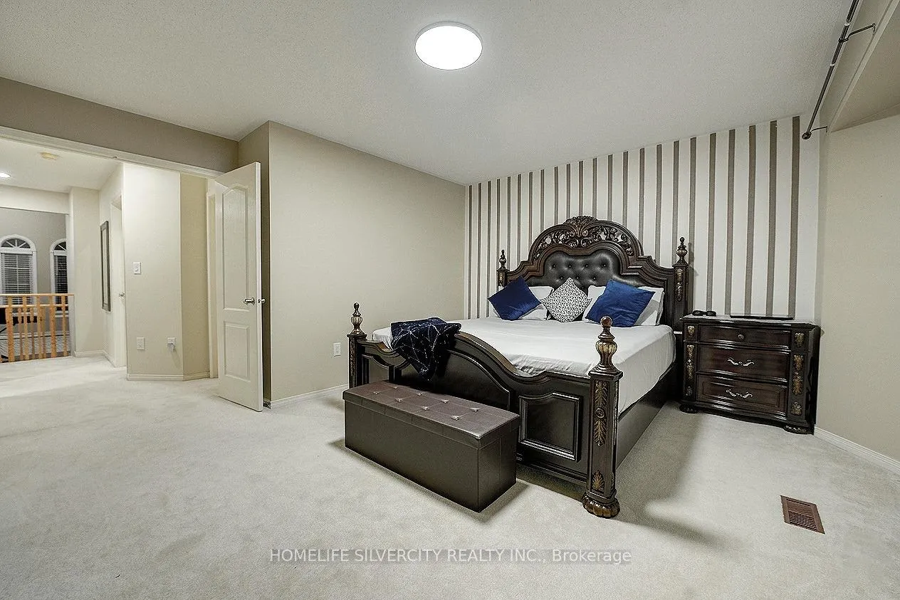 Photo 31 of 11 Rangeland Road, Brampton, Sandringham-Wellington — HOMEH