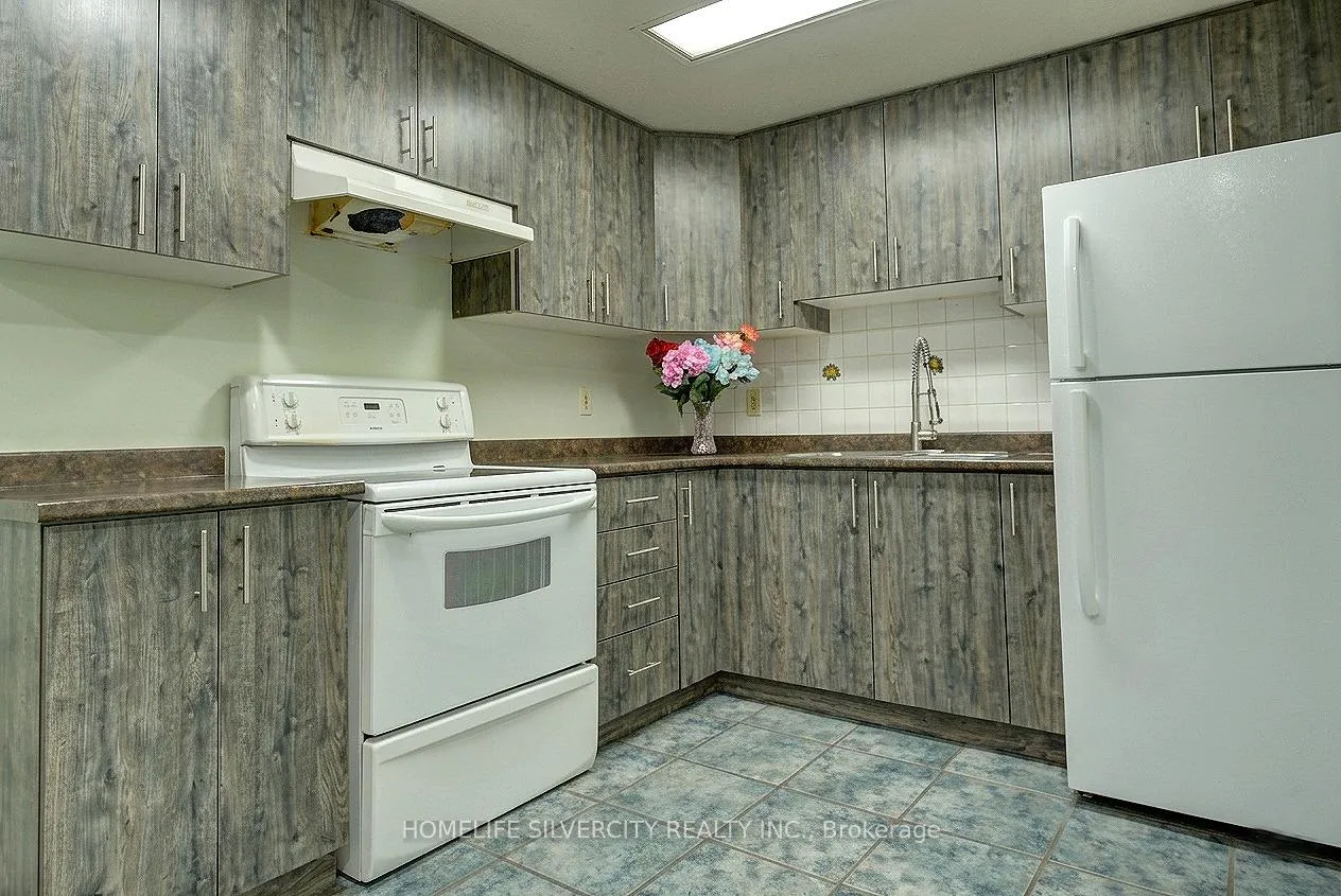 Photo 37 of 11 Rangeland Road, Brampton, Sandringham-Wellington — HOMEH