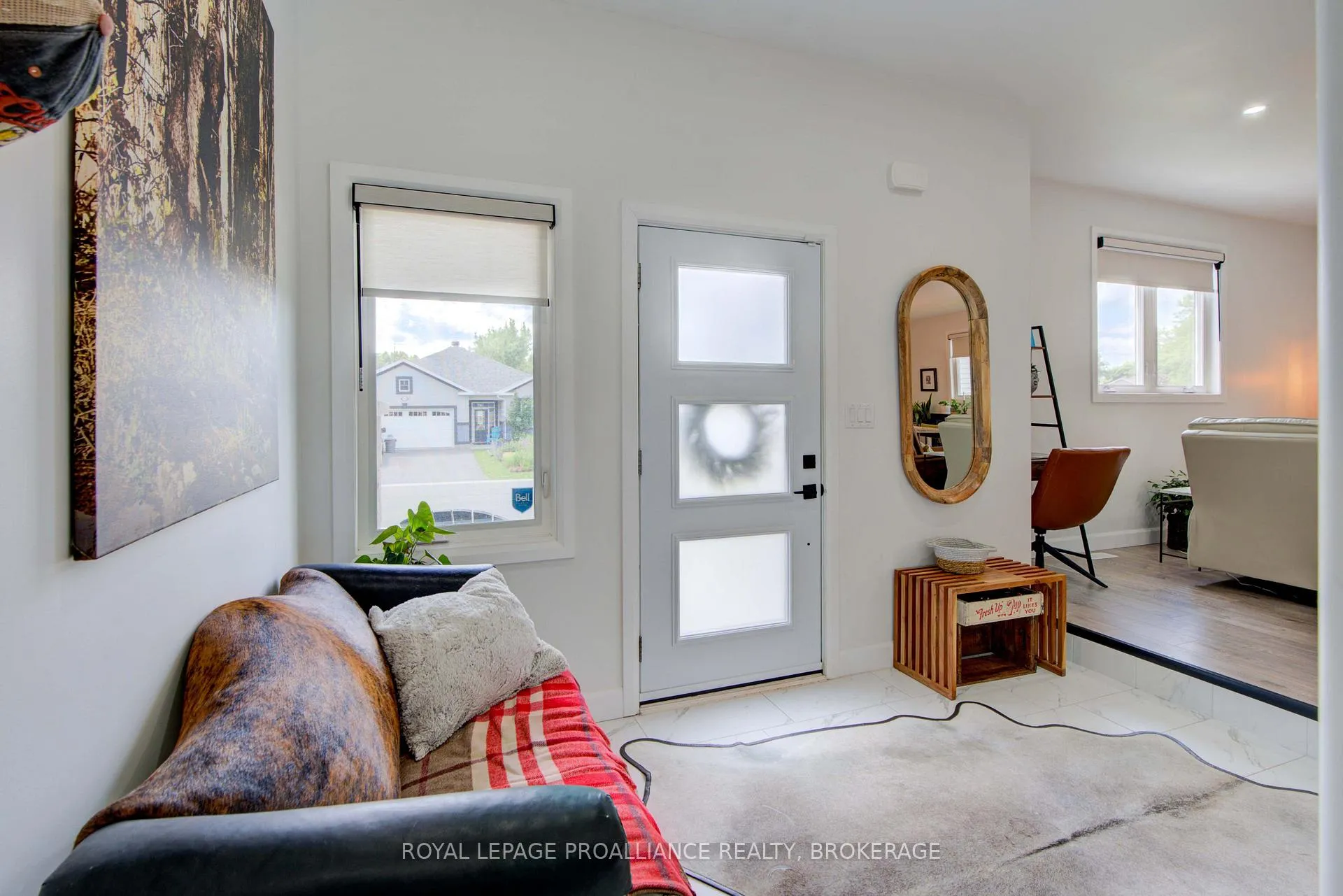 Photo 3 of 125 Maplecroft Court, Gananoque — HOMEH