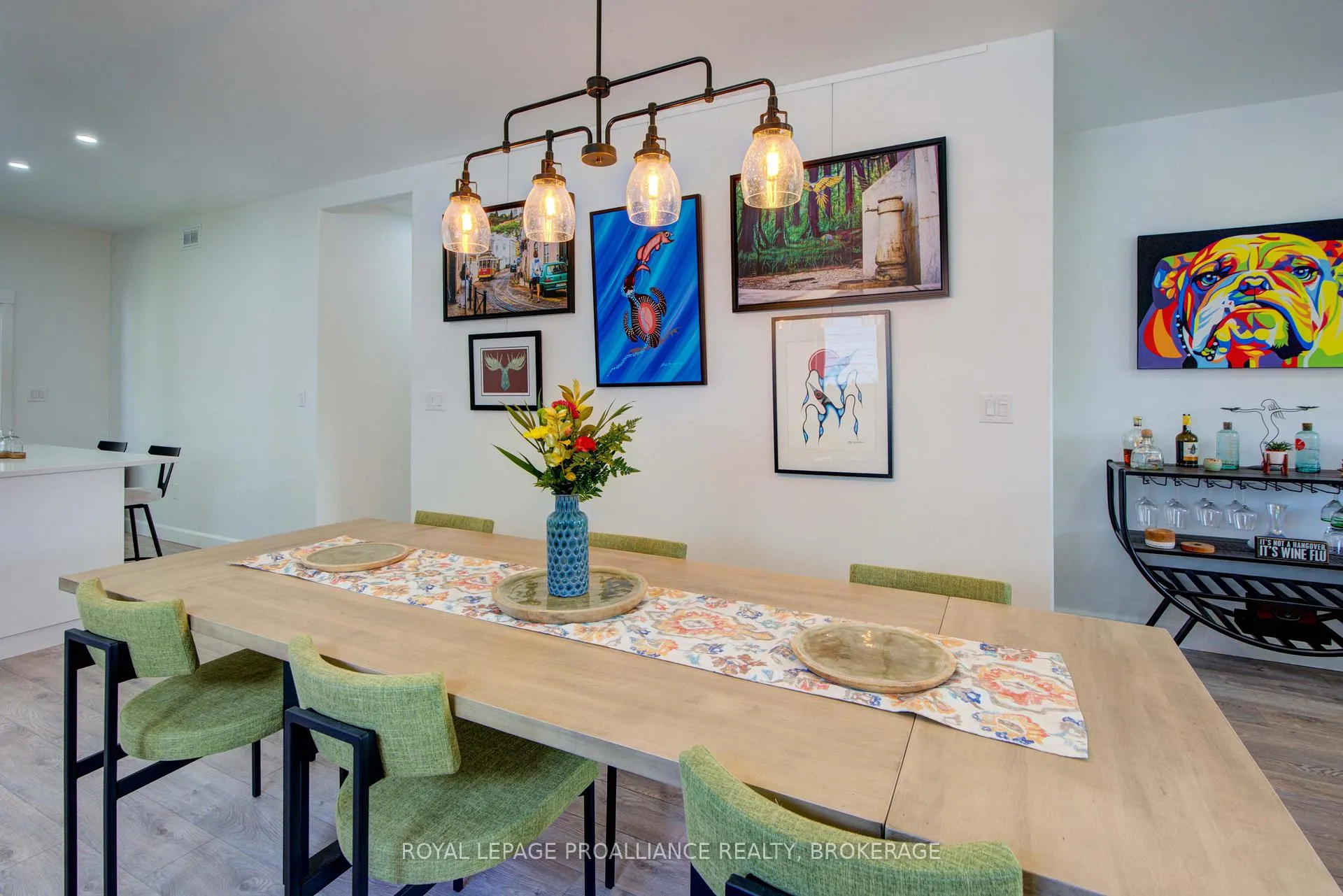 Photo 11 of 125 Maplecroft Court, Gananoque — HOMEH