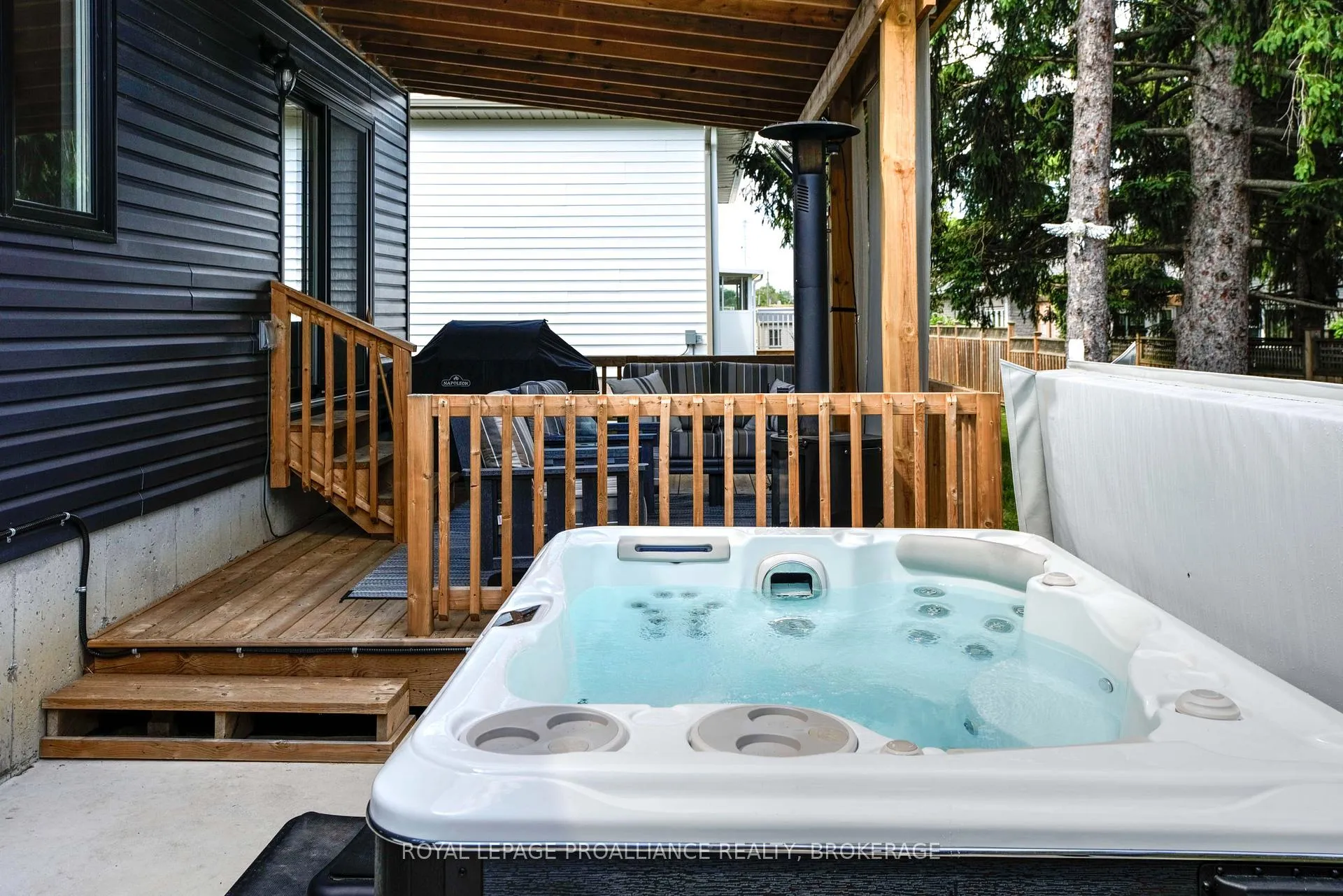 Photo 38 of 125 Maplecroft Court, Gananoque — HOMEH