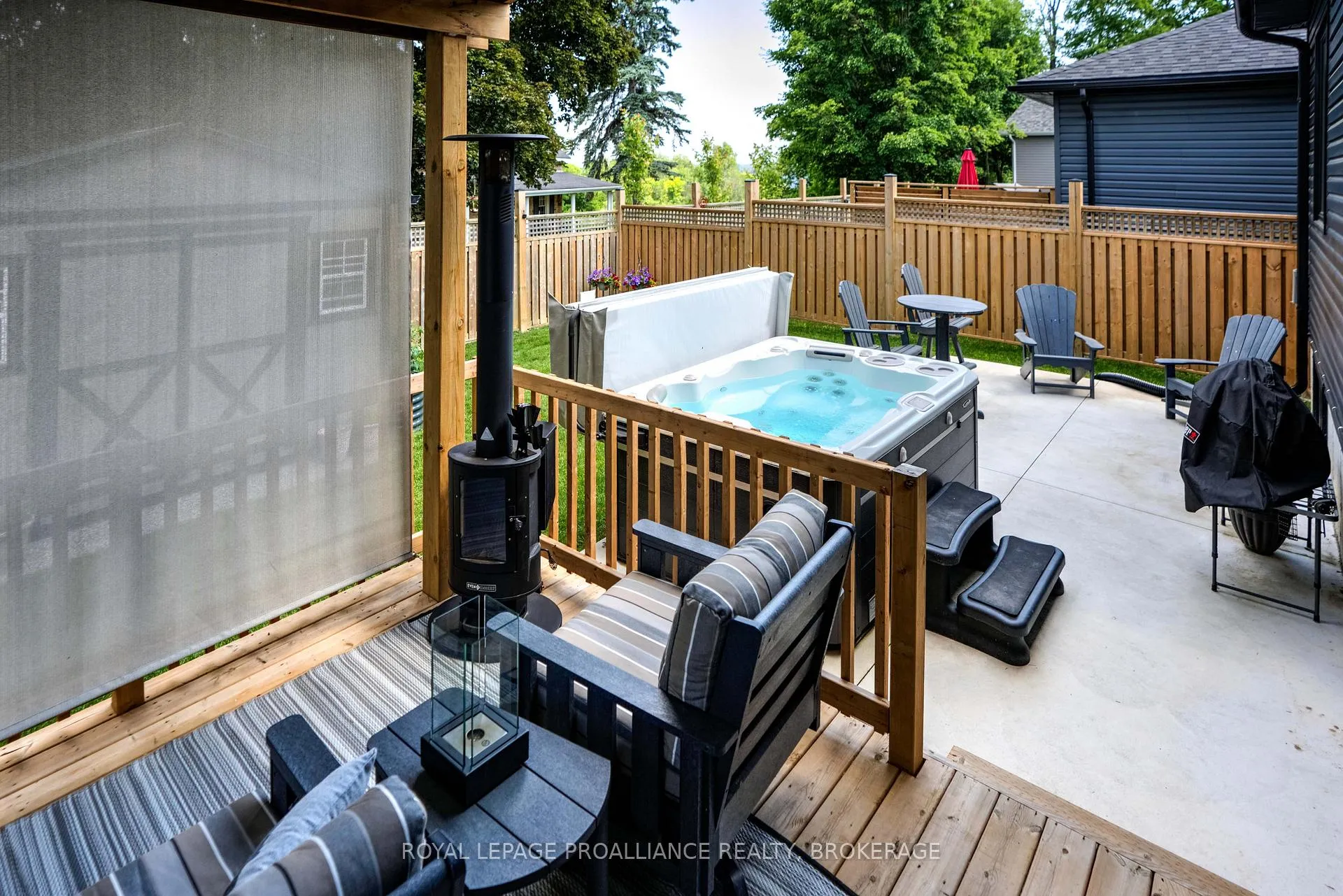 Photo 41 of 125 Maplecroft Court, Gananoque — HOMEH