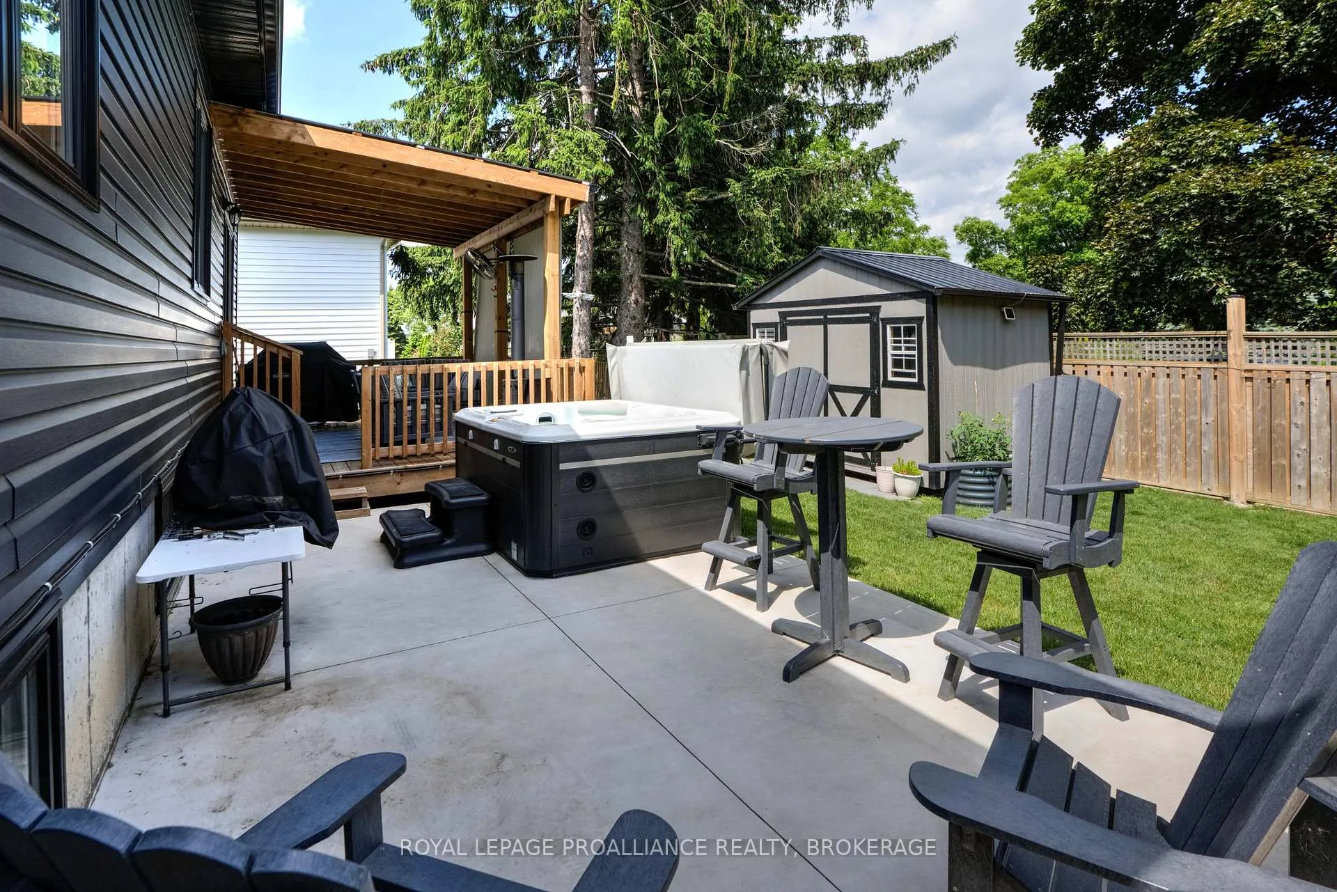 Photo 44 of 125 Maplecroft Court, Gananoque — HOMEH