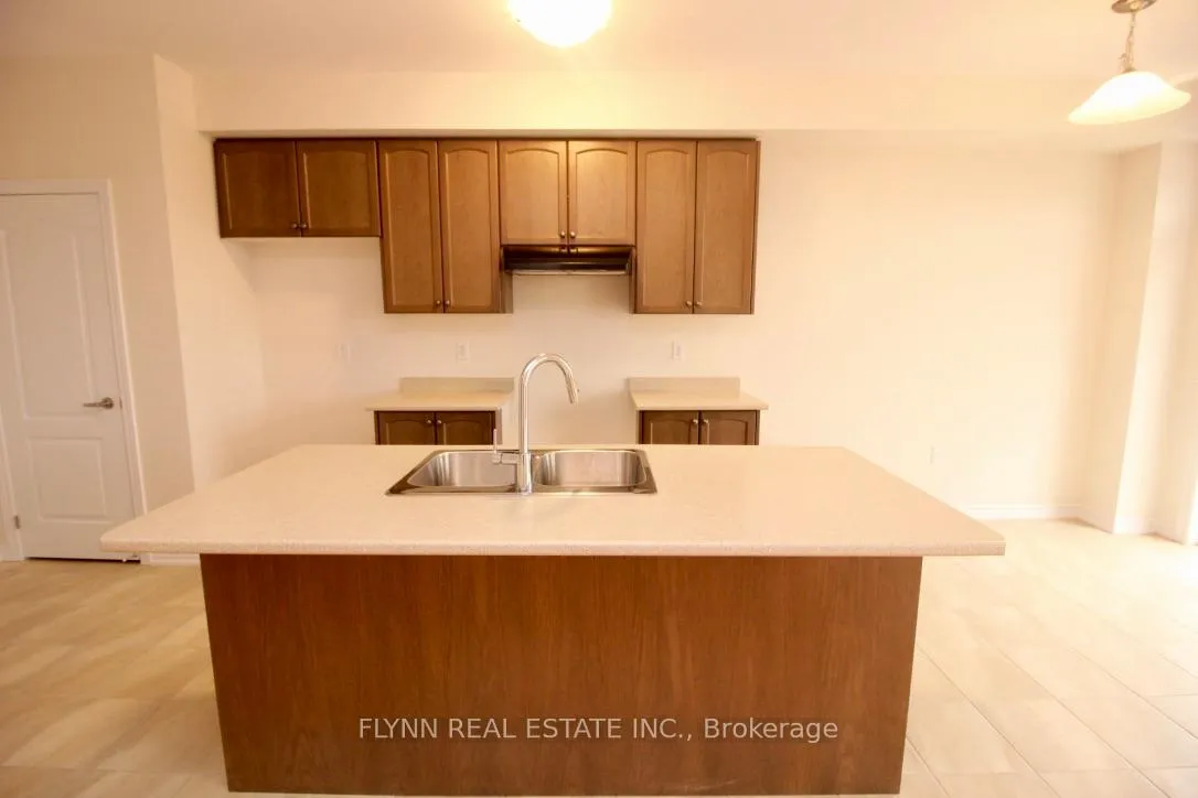 Photo 4 of 272 Explorer Way, Thorold, Rolling Meadows — HOMEH