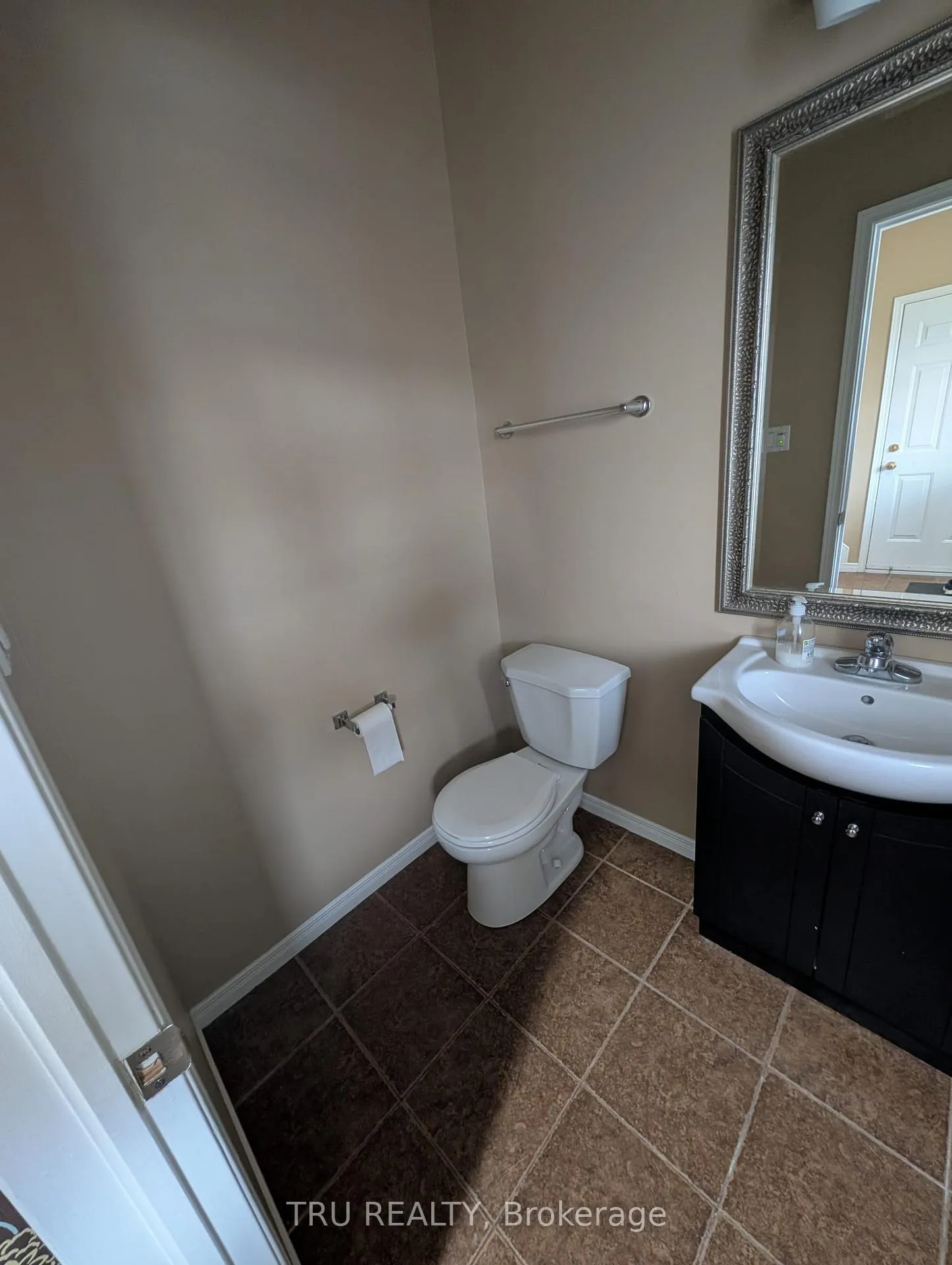 Photo 6 of 94 Hathaway Drive, Ottawa, Barrhaven East — HOMEH
