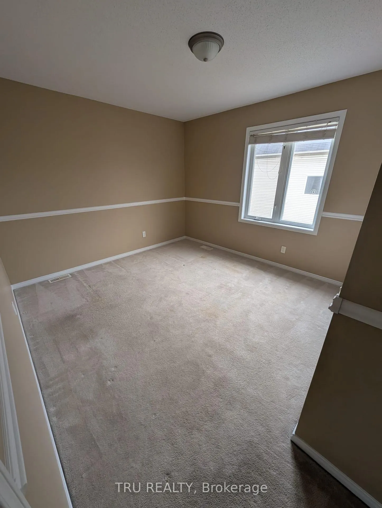 Photo 19 of 94 Hathaway Drive, Ottawa, Barrhaven East — HOMEH