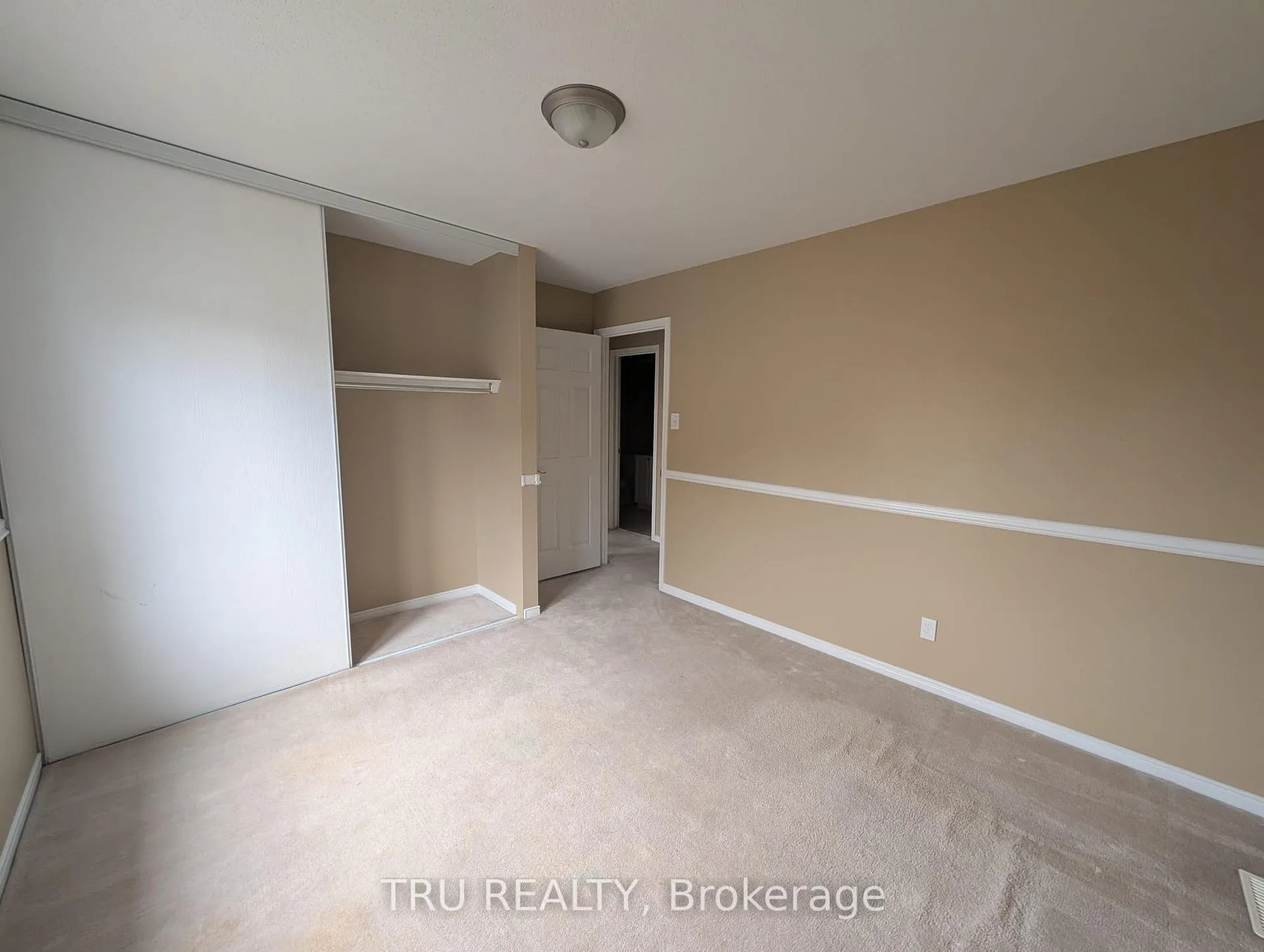 Photo 20 of 94 Hathaway Drive, Ottawa, Barrhaven East — HOMEH