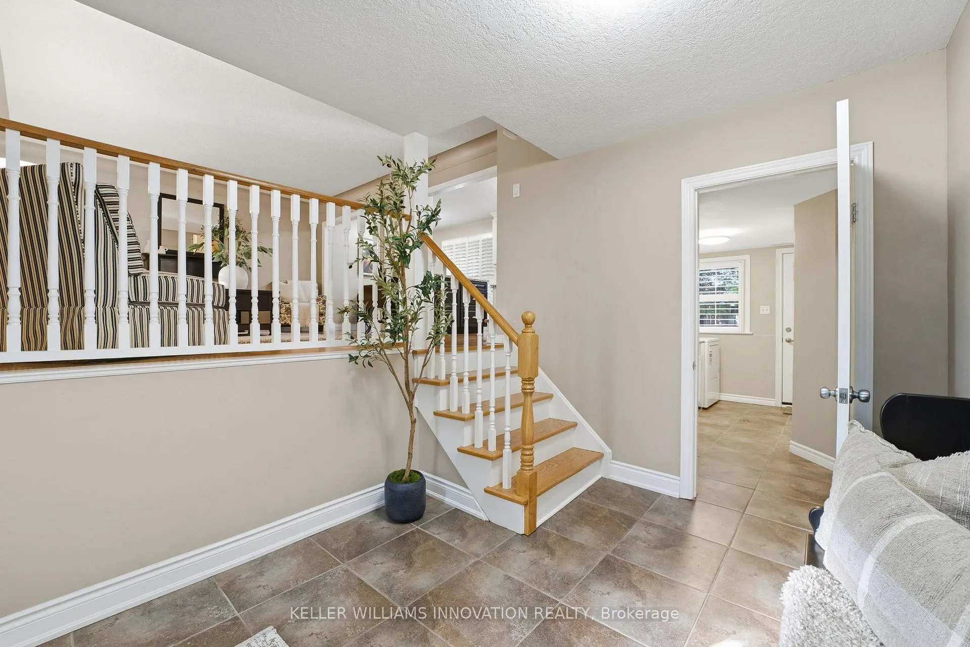 Photo 6 of 37 Kensington Avenue, Kitchener — HOMEH
