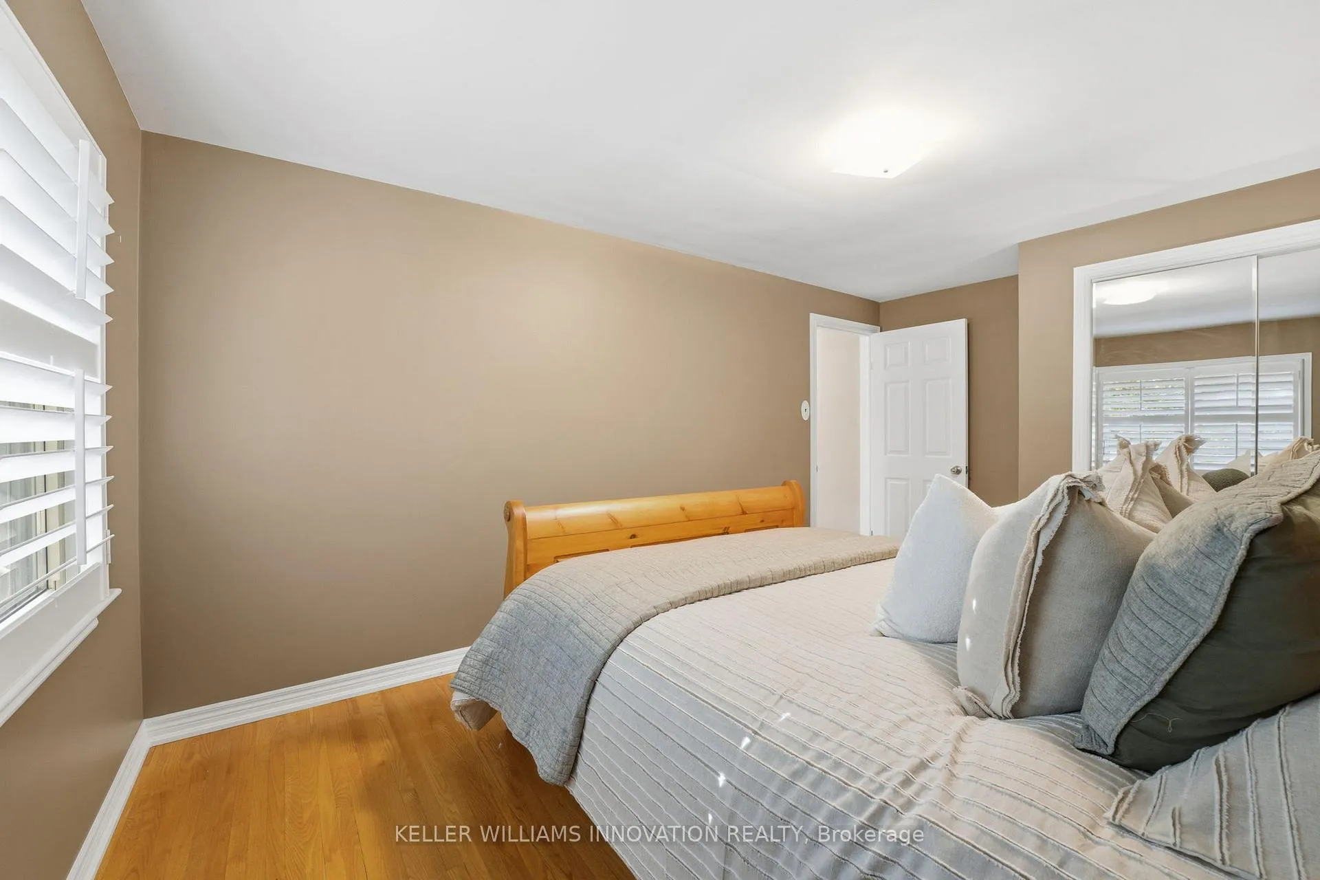 Photo 16 of 37 Kensington Avenue, Kitchener — HOMEH