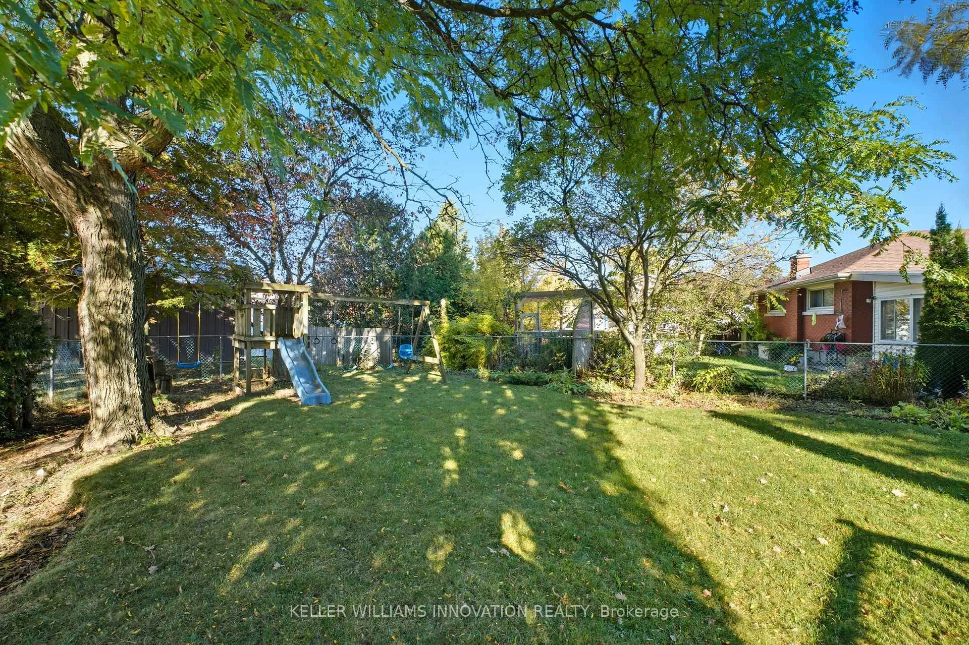 Photo 28 of 37 Kensington Avenue, Kitchener — HOMEH