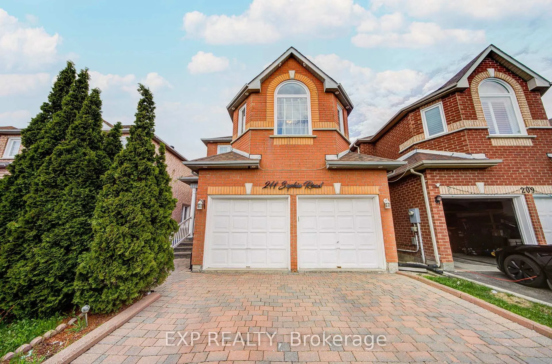 Front of 211 Sophia Road