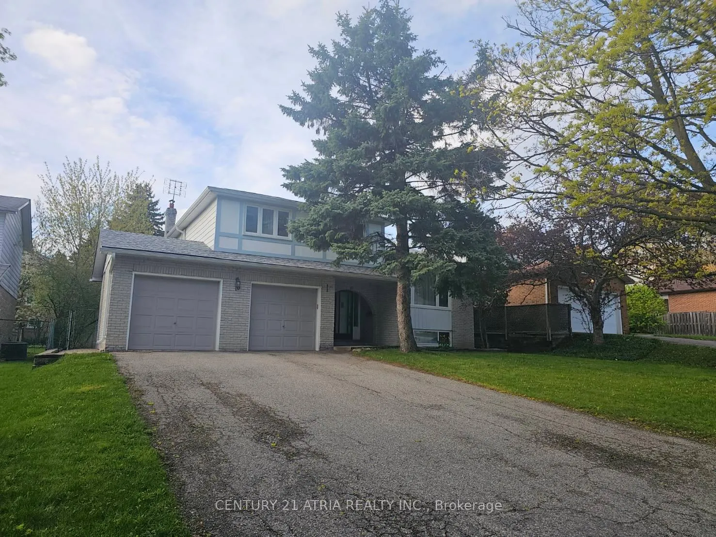 Photo 1 of 10 Kings Inn Trail, Markham, Bayview Fairway-Bayview Country Club Estates — HOMEH